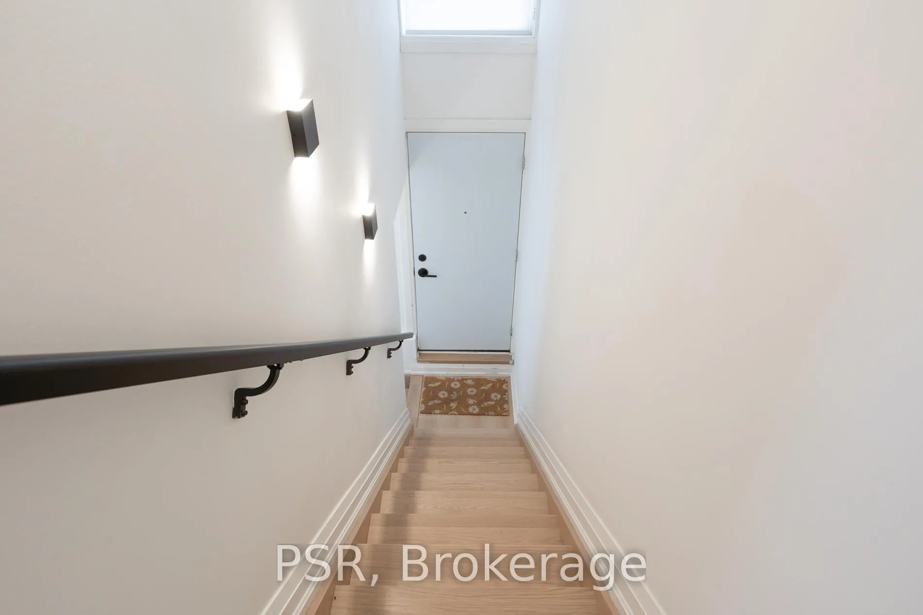 Photo 16 of Unit E, 218 Aileen Avenue E, Toronto, Keelesdale-Eglinton West — HOMEH