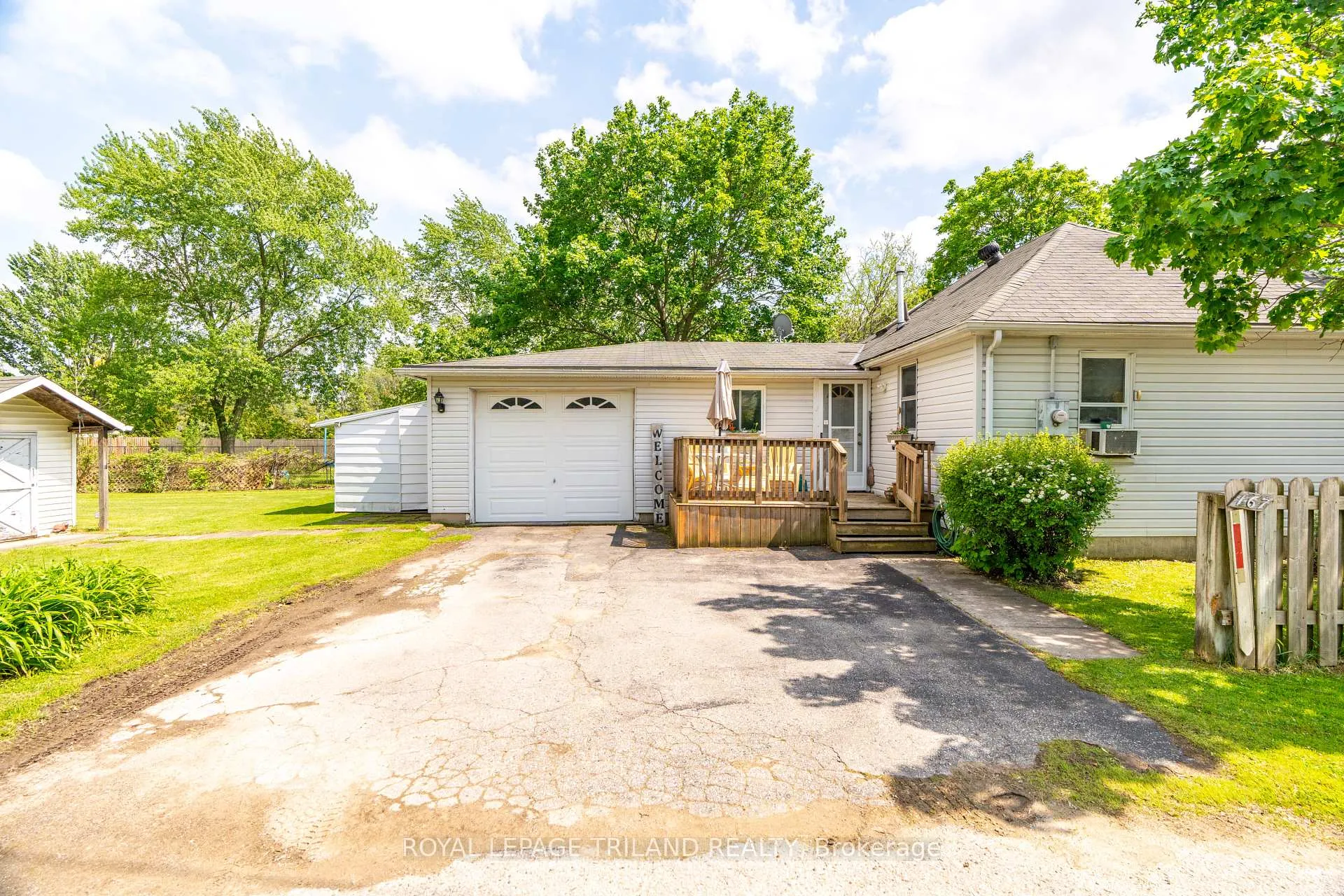 Photo 4 of 167 Simpson Street, Southwest Middlesex, Glencoe — HOMEH