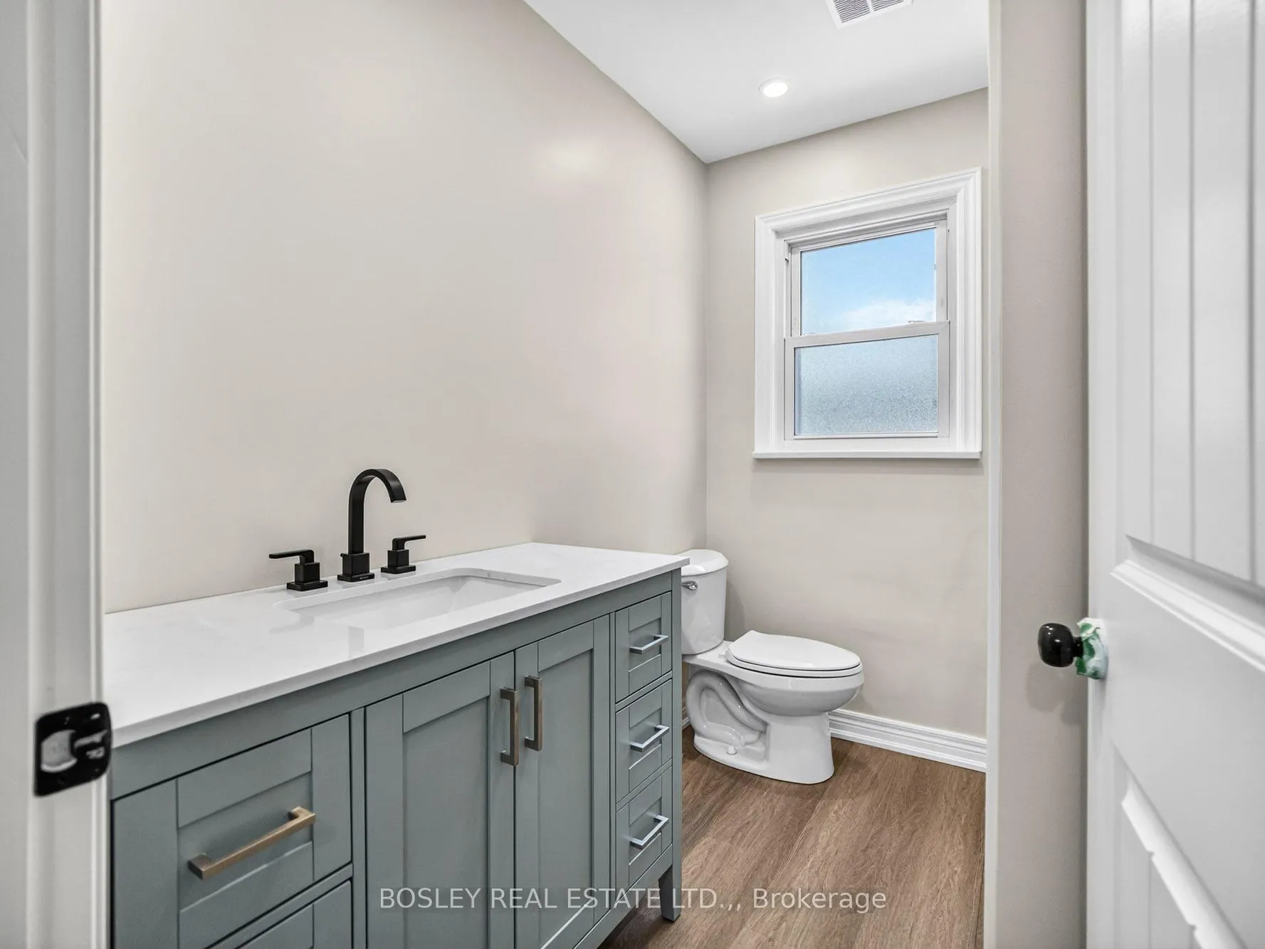 Photo 16 of 8 Pearce Avenue, St. Catharines, Bunting/Linwell — HOMEH
