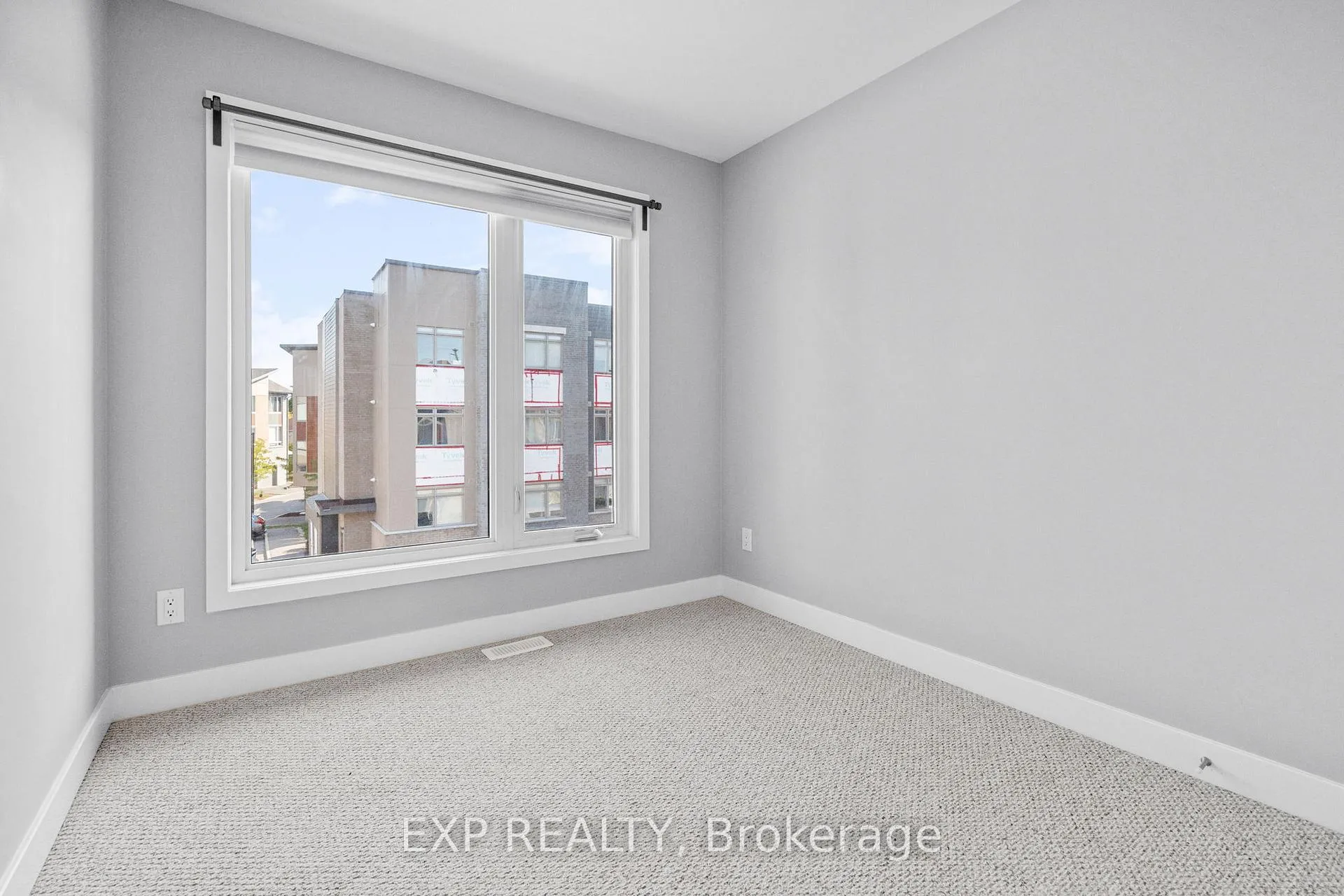 Photo 28 of 404 Terravita Private, Ottawa, Windsor Park Village — HOMEH