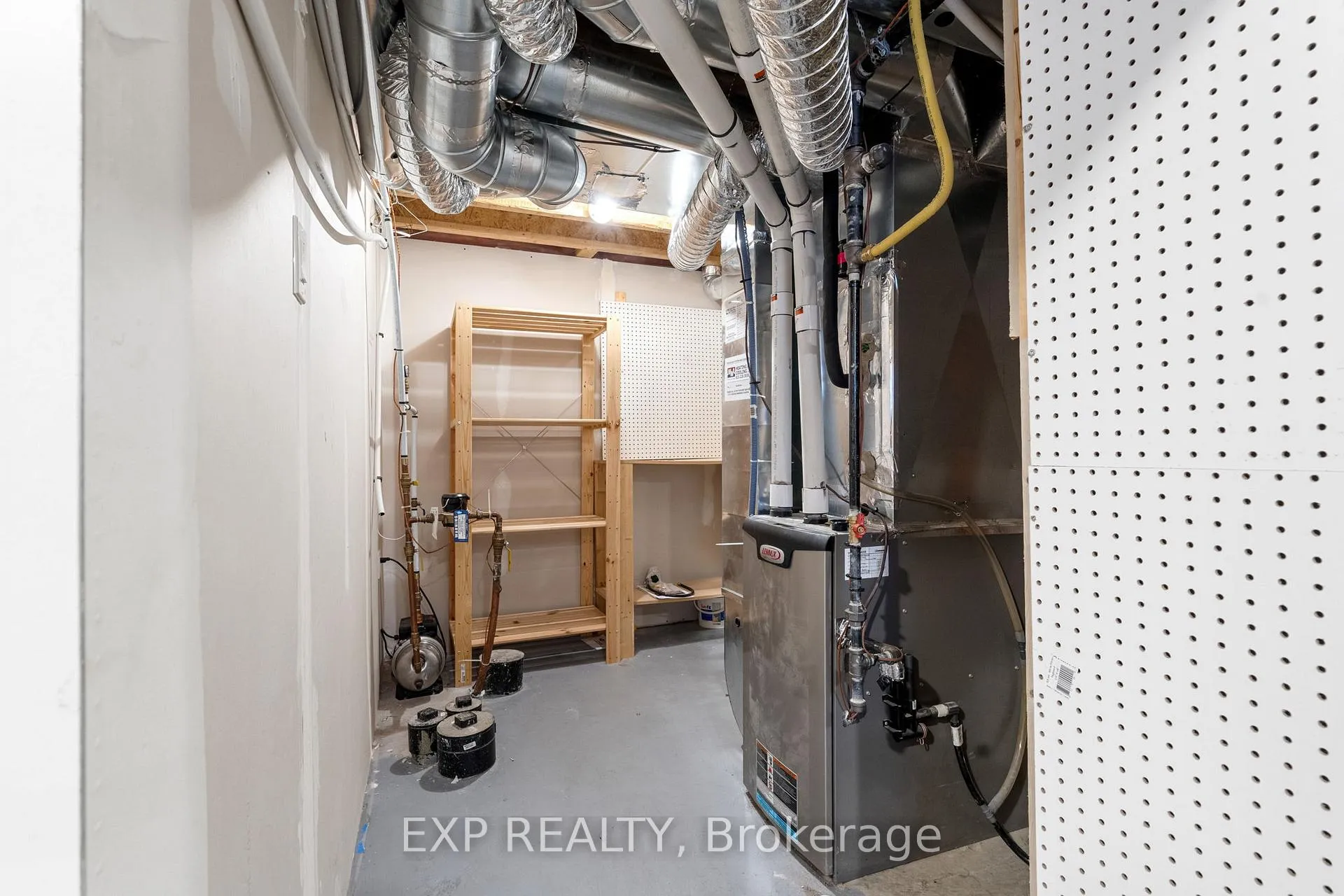 Photo 33 of 404 Terravita Private, Ottawa, Windsor Park Village — HOMEH