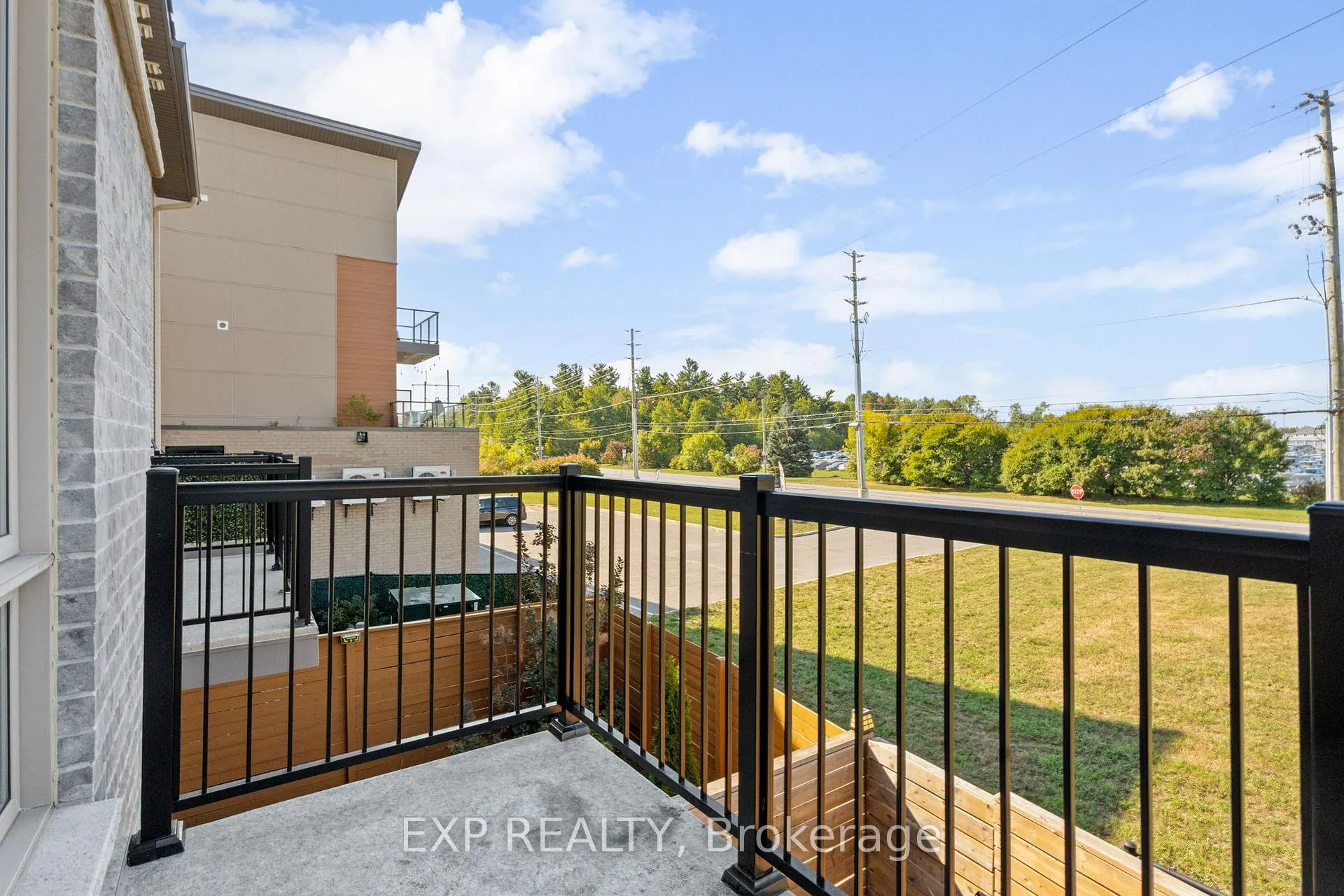 Photo 35 of 404 Terravita Private, Ottawa, Windsor Park Village — HOMEH