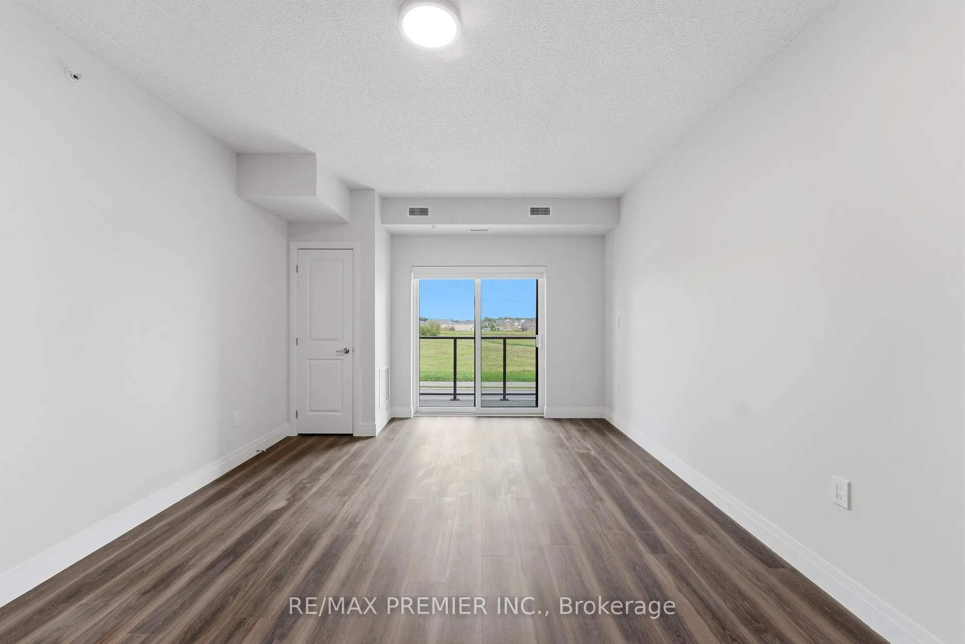 Photo 12 of Unit 306, 6415 Regional Road 25, Milton, Coates — HOMEH