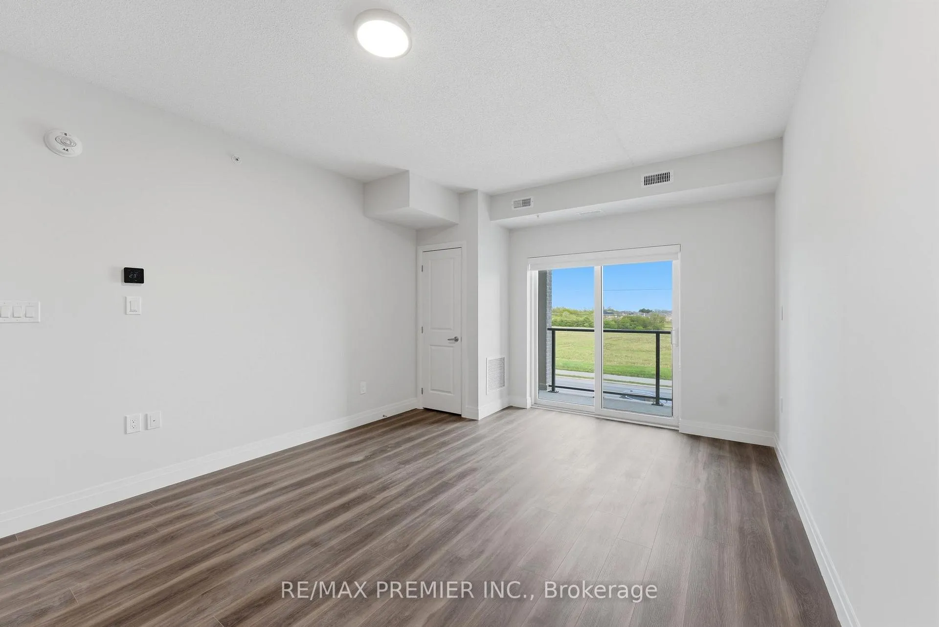 Photo 13 of Unit 306, 6415 Regional Road 25, Milton, Coates — HOMEH