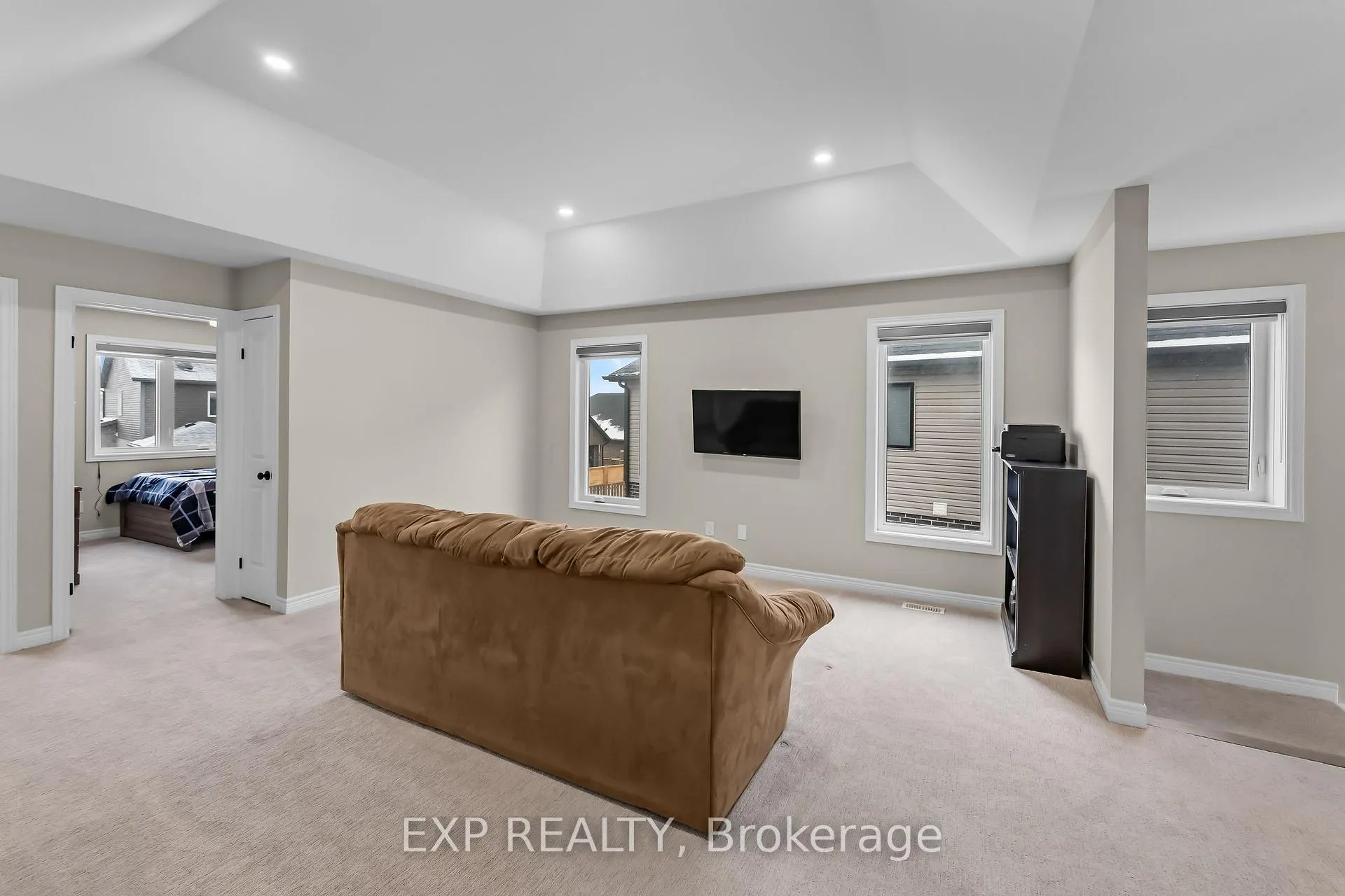Photo 32 of 153 Susan Drive, Pelham, Fonthill — HOMEH