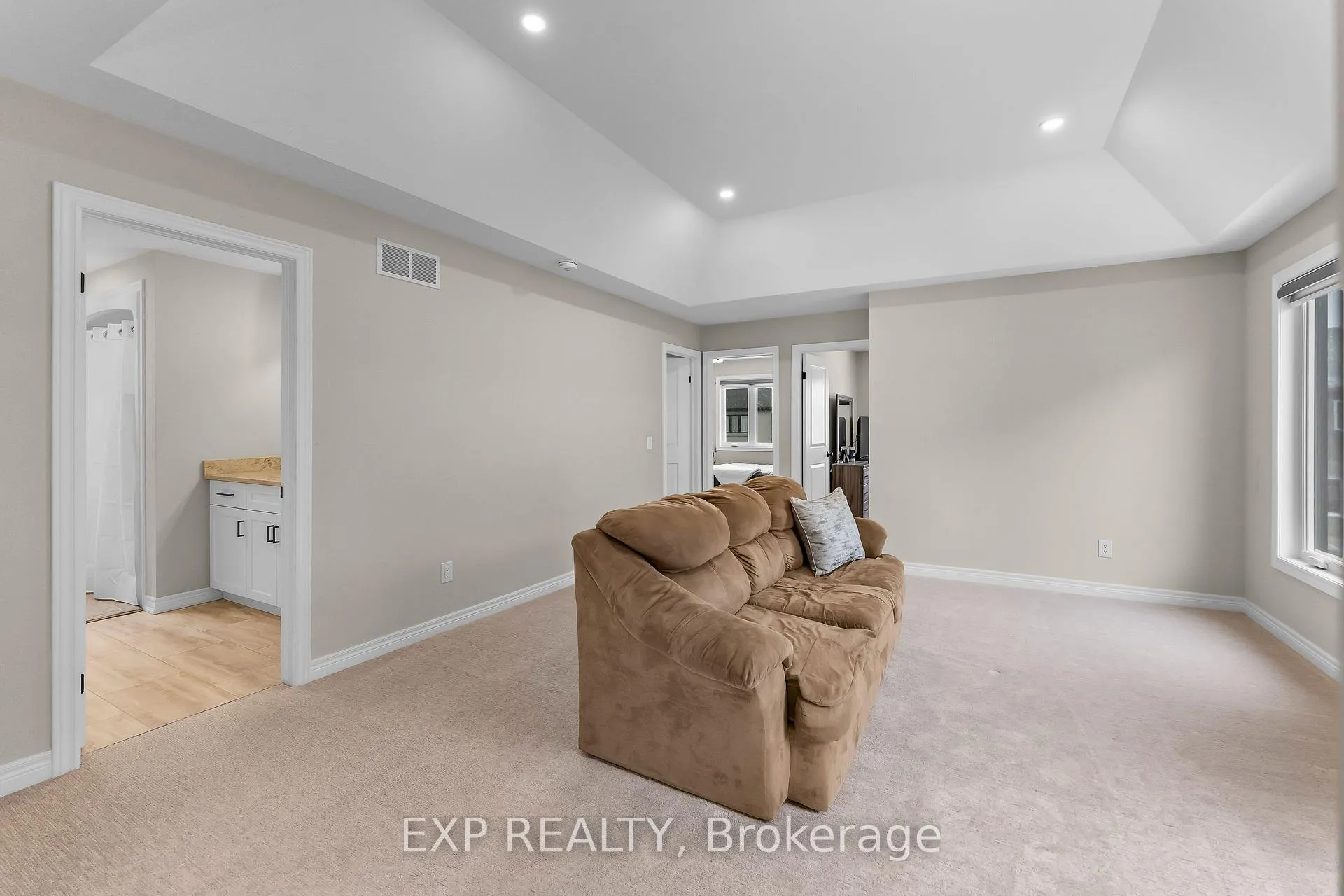 Photo 35 of 153 Susan Drive, Pelham, Fonthill — HOMEH