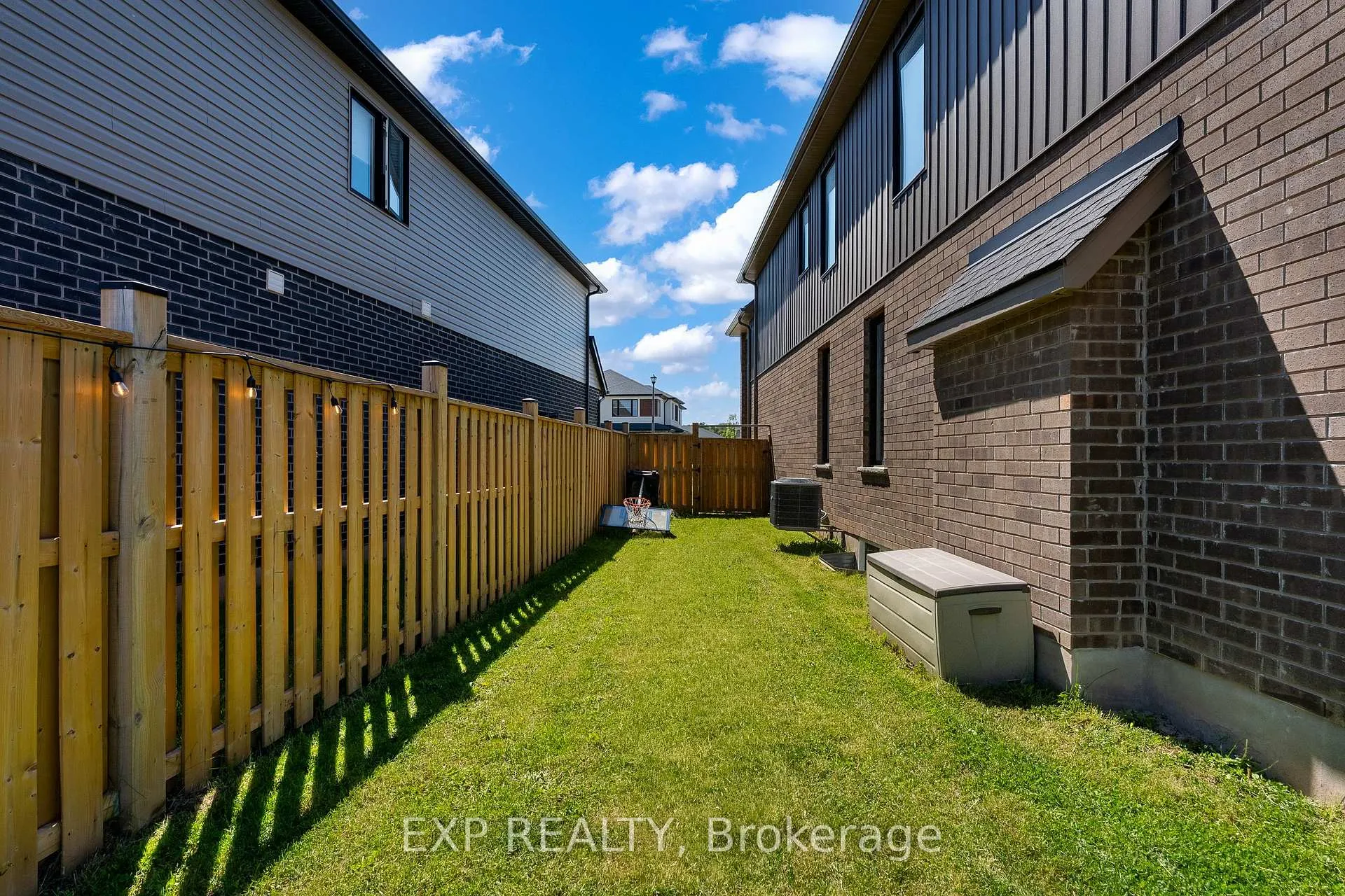 Photo 49 of 153 Susan Drive, Pelham, Fonthill — HOMEH