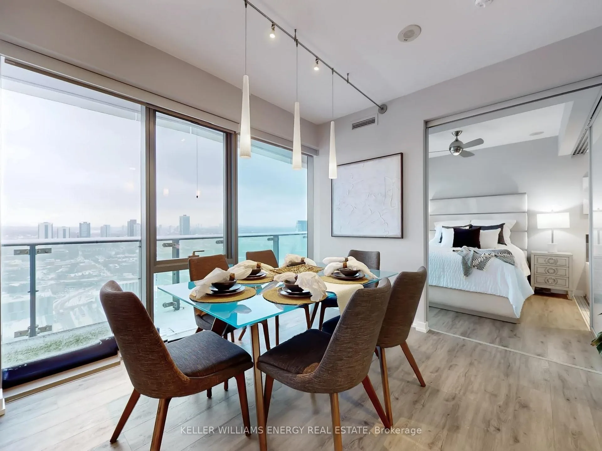 Photo 11 of Unit 2902, 390 Cherry Street, Toronto, Waterfront Communities — HOMEH