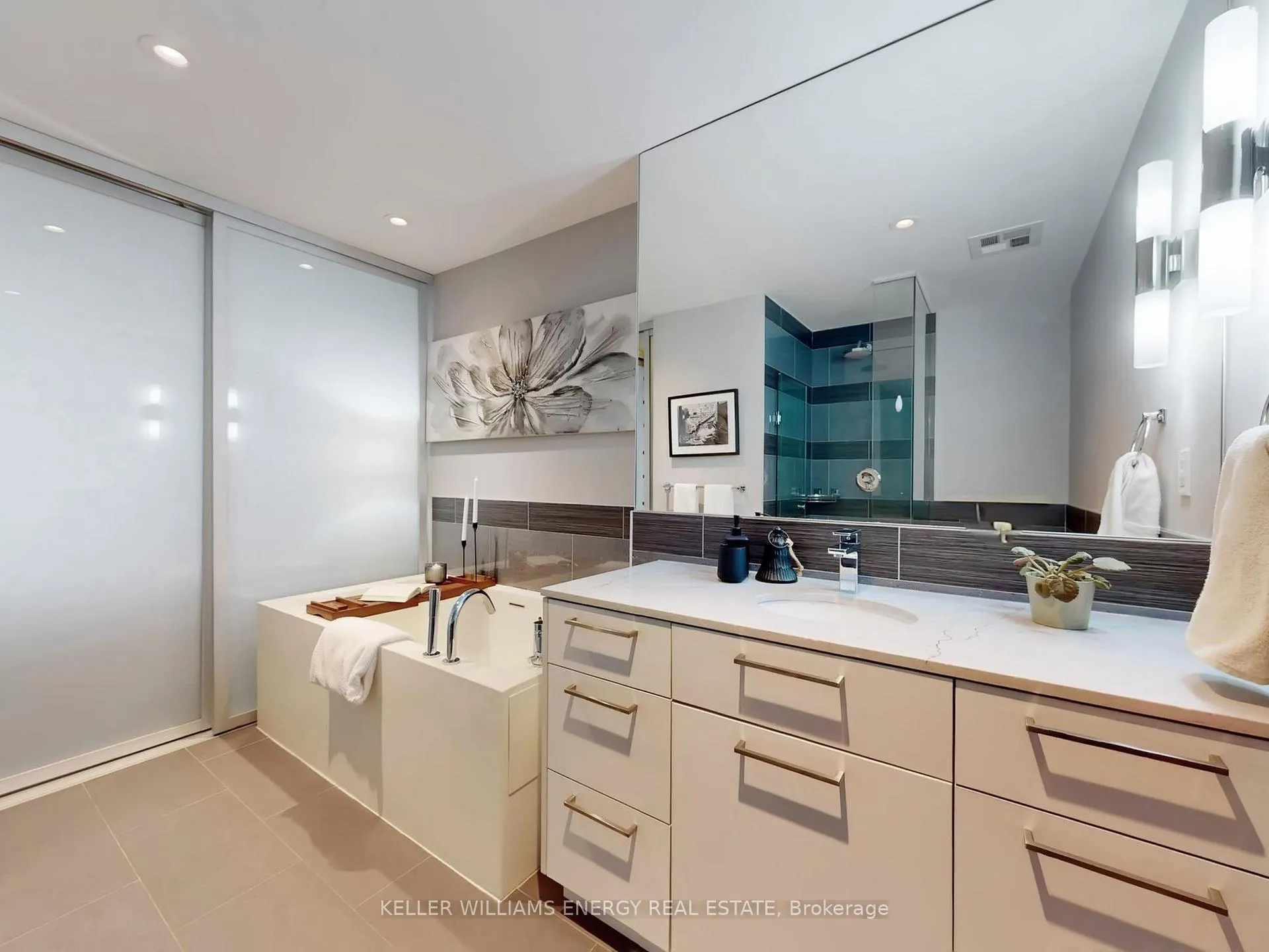 Photo 17 of Unit 2902, 390 Cherry Street, Toronto, Waterfront Communities — HOMEH