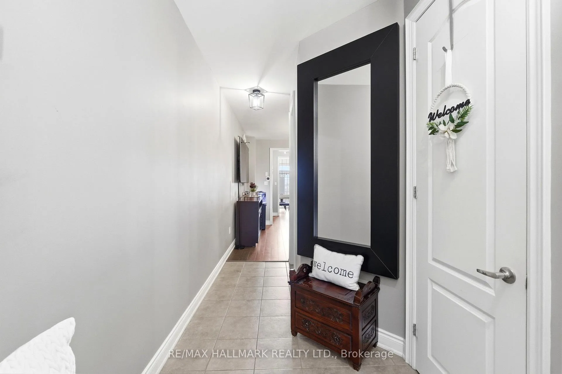 Photo 4 of 246 Wardlaw Place, Vaughan, Vellore Village — HOMEH