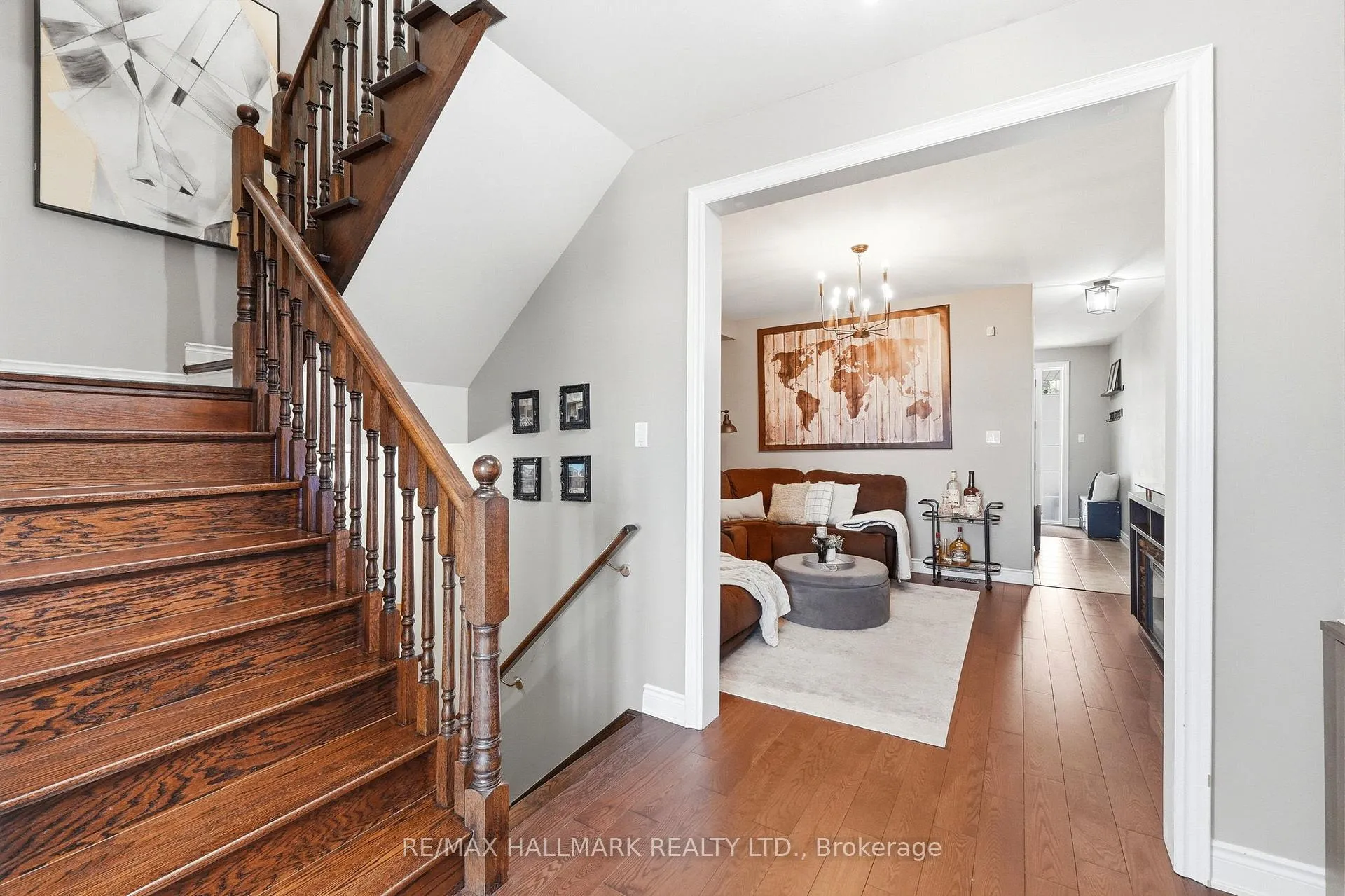 Photo 8 of 246 Wardlaw Place, Vaughan, Vellore Village — HOMEH