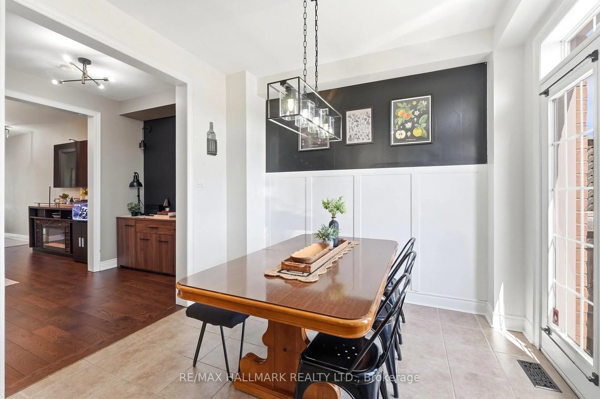 Photo 12 of 246 Wardlaw Place, Vaughan, Vellore Village — HOMEH