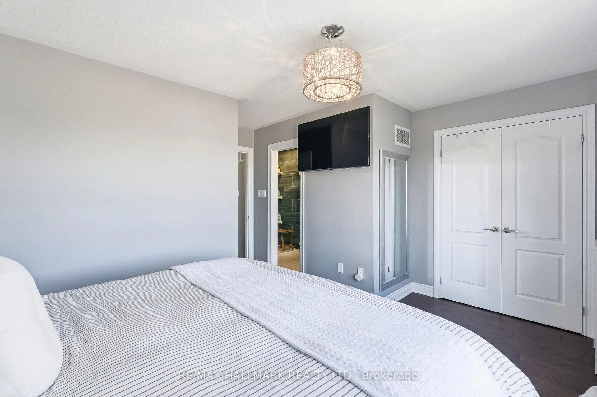 Photo 19 of 246 Wardlaw Place, Vaughan, Vellore Village — HOMEH