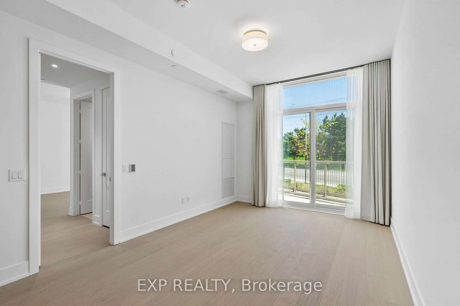 Photo 5 of Unit 116, 399 Royal Orchard Boulevard, Markham, Royal Orchard — HOMEH