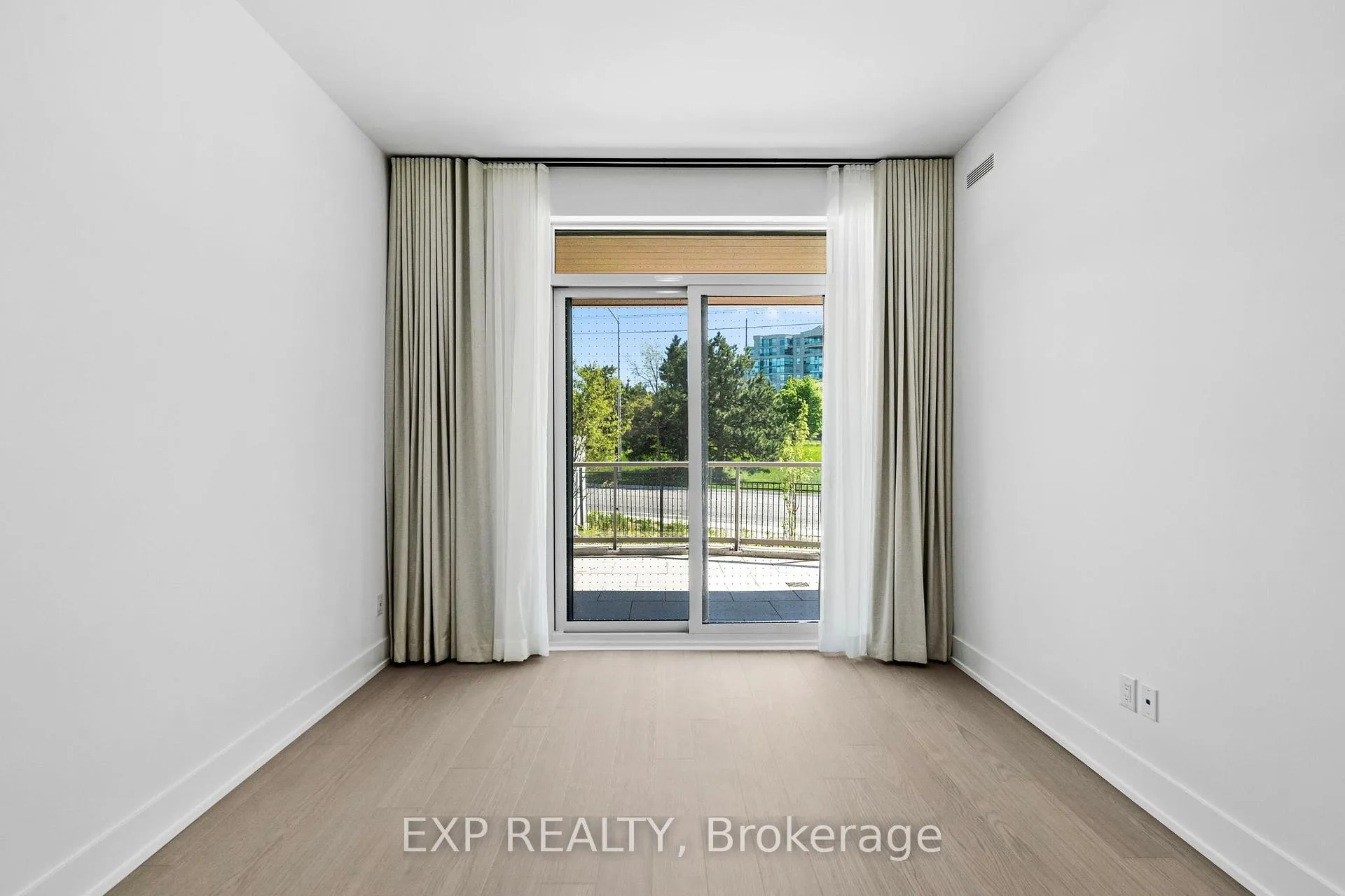 Photo 16 of Unit 116, 399 Royal Orchard Boulevard, Markham, Royal Orchard — HOMEH
