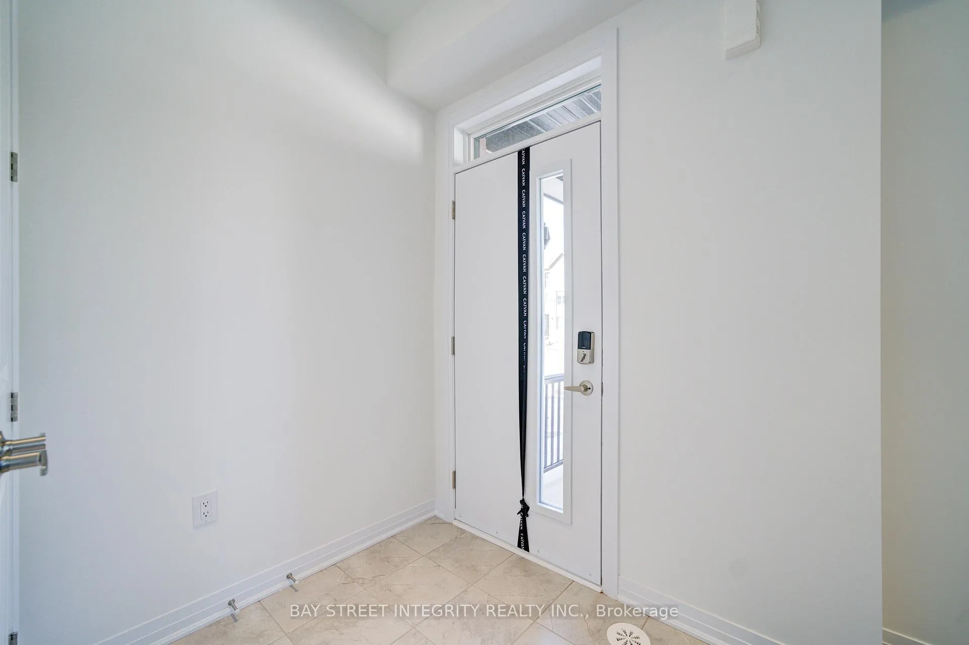 Photo 5 of 3240 Sixth Line, Oakville, Glenorchy — HOMEH