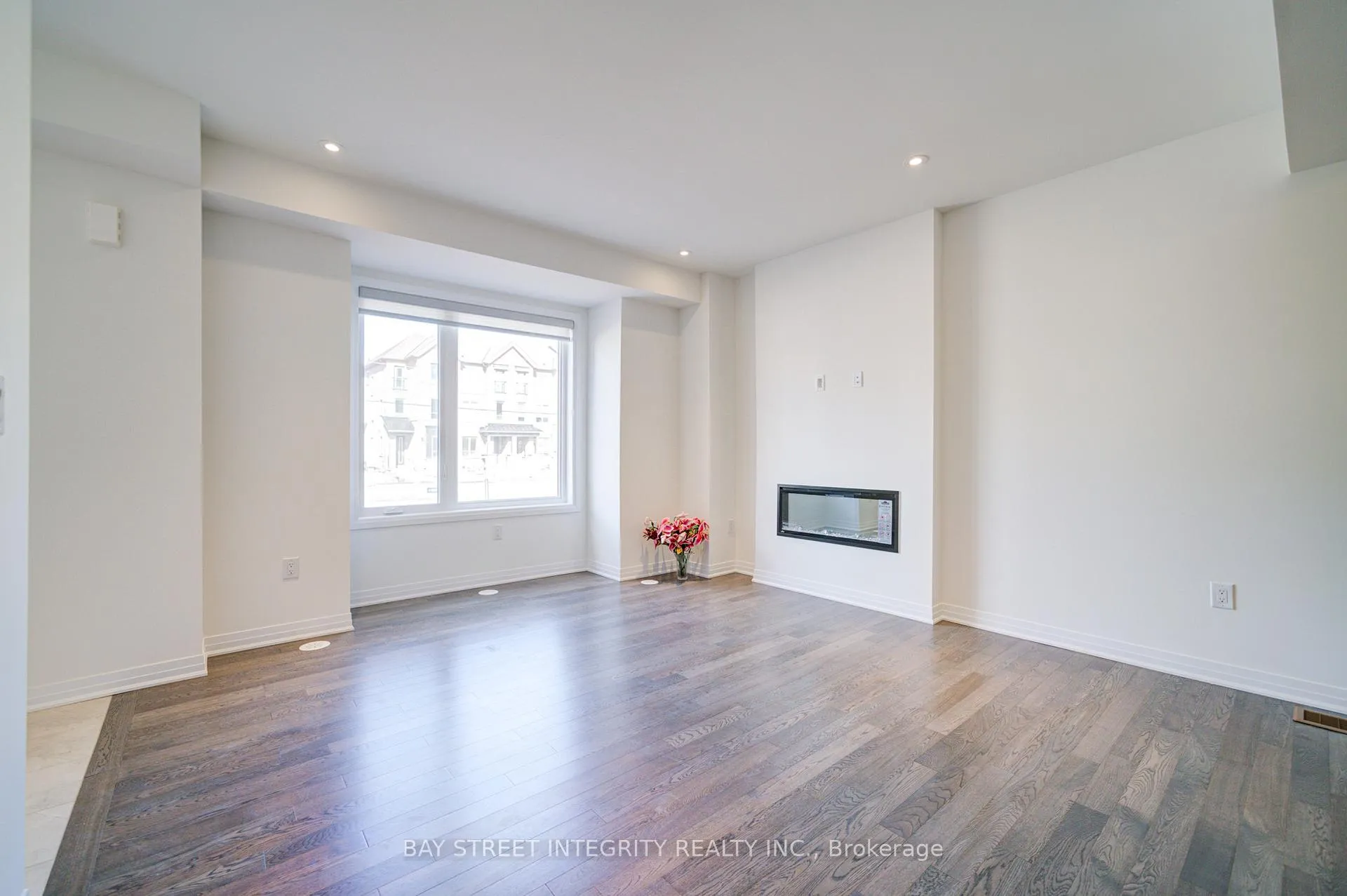 Photo 7 of 3240 Sixth Line, Oakville, Glenorchy — HOMEH