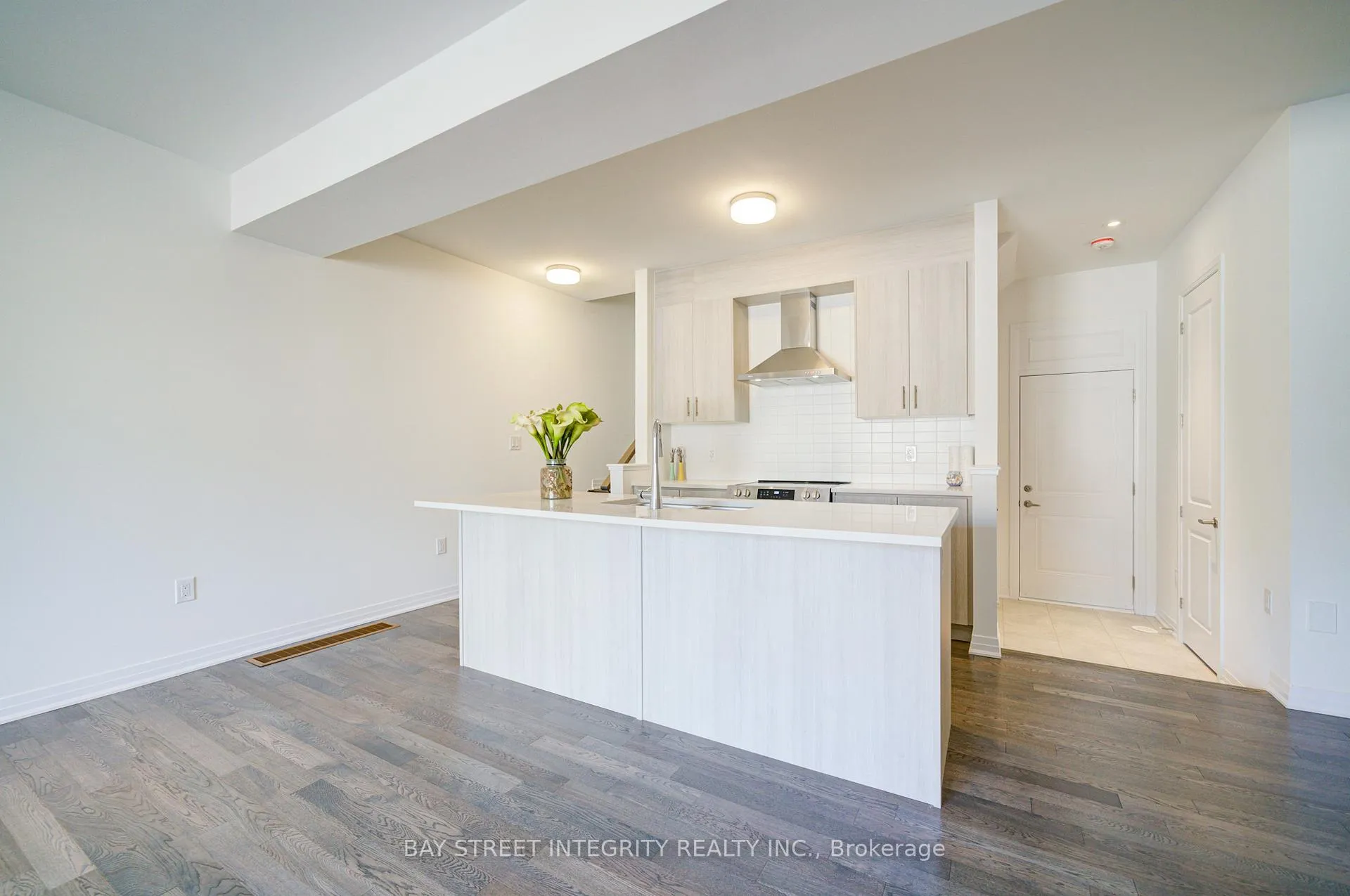 Photo 9 of 3240 Sixth Line, Oakville, Glenorchy — HOMEH