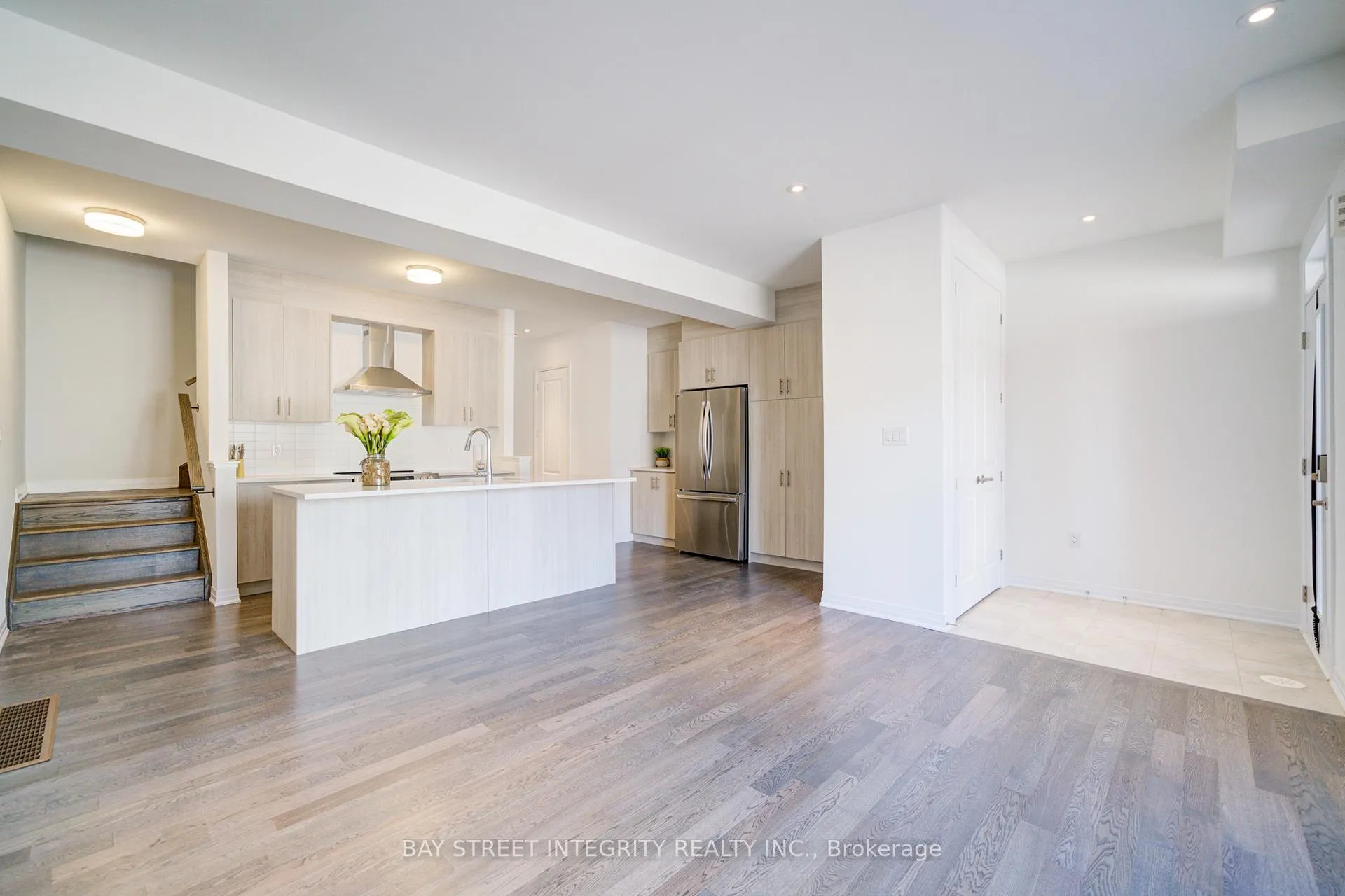 Photo 10 of 3240 Sixth Line, Oakville, Glenorchy — HOMEH