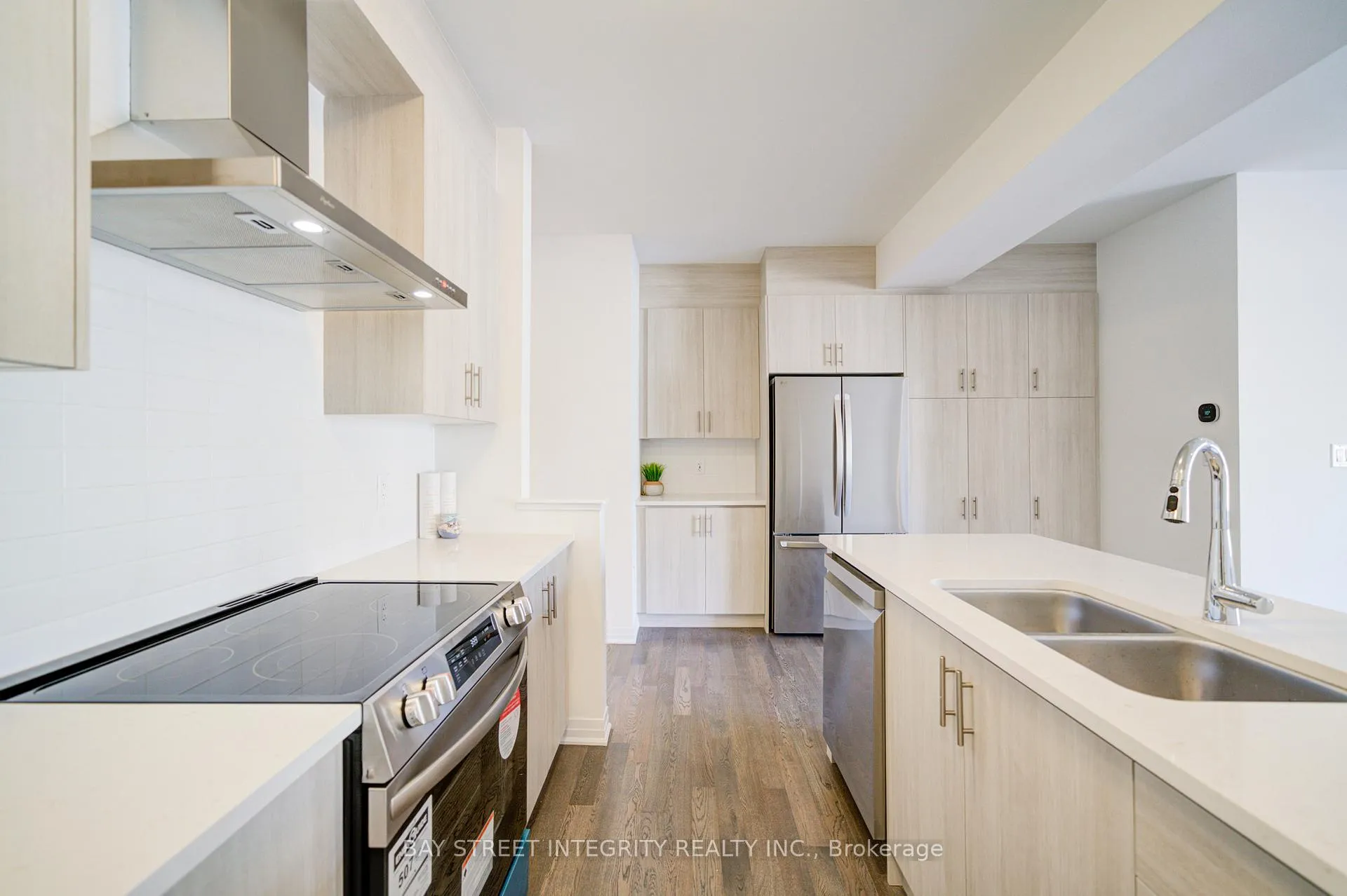 Photo 11 of 3240 Sixth Line, Oakville, Glenorchy — HOMEH
