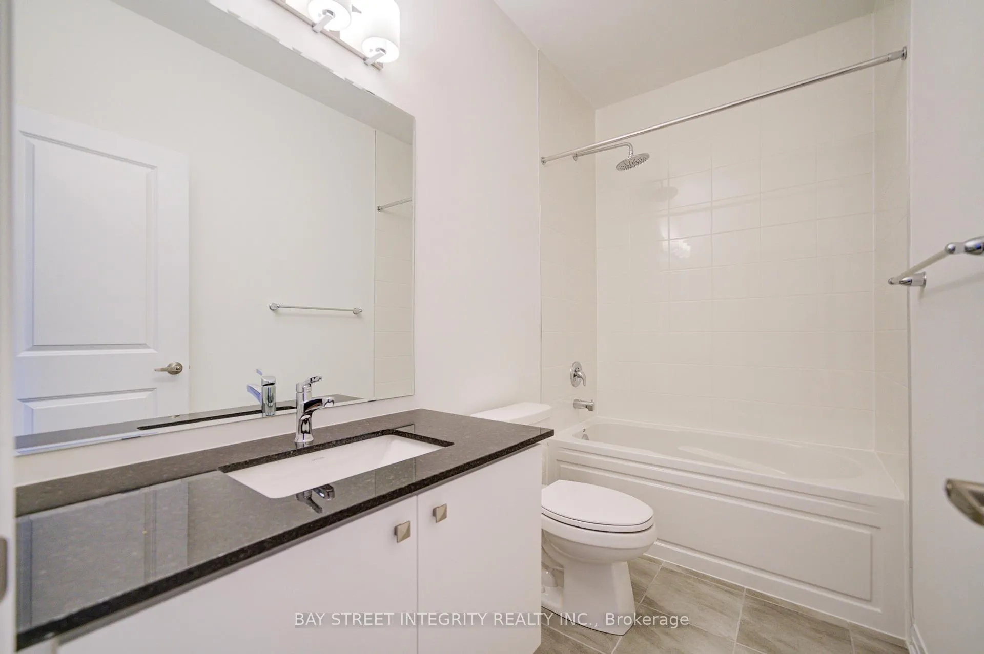 Photo 27 of 3240 Sixth Line, Oakville, Glenorchy — HOMEH