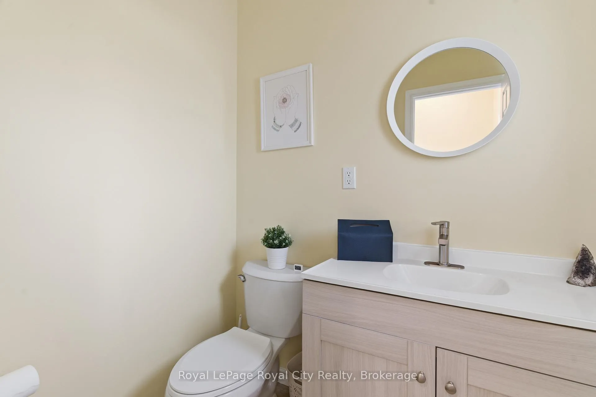 Photo 16 of 44 Ridgeway Avenue, Guelph, Pineridge/Westminster Woods — HOMEH