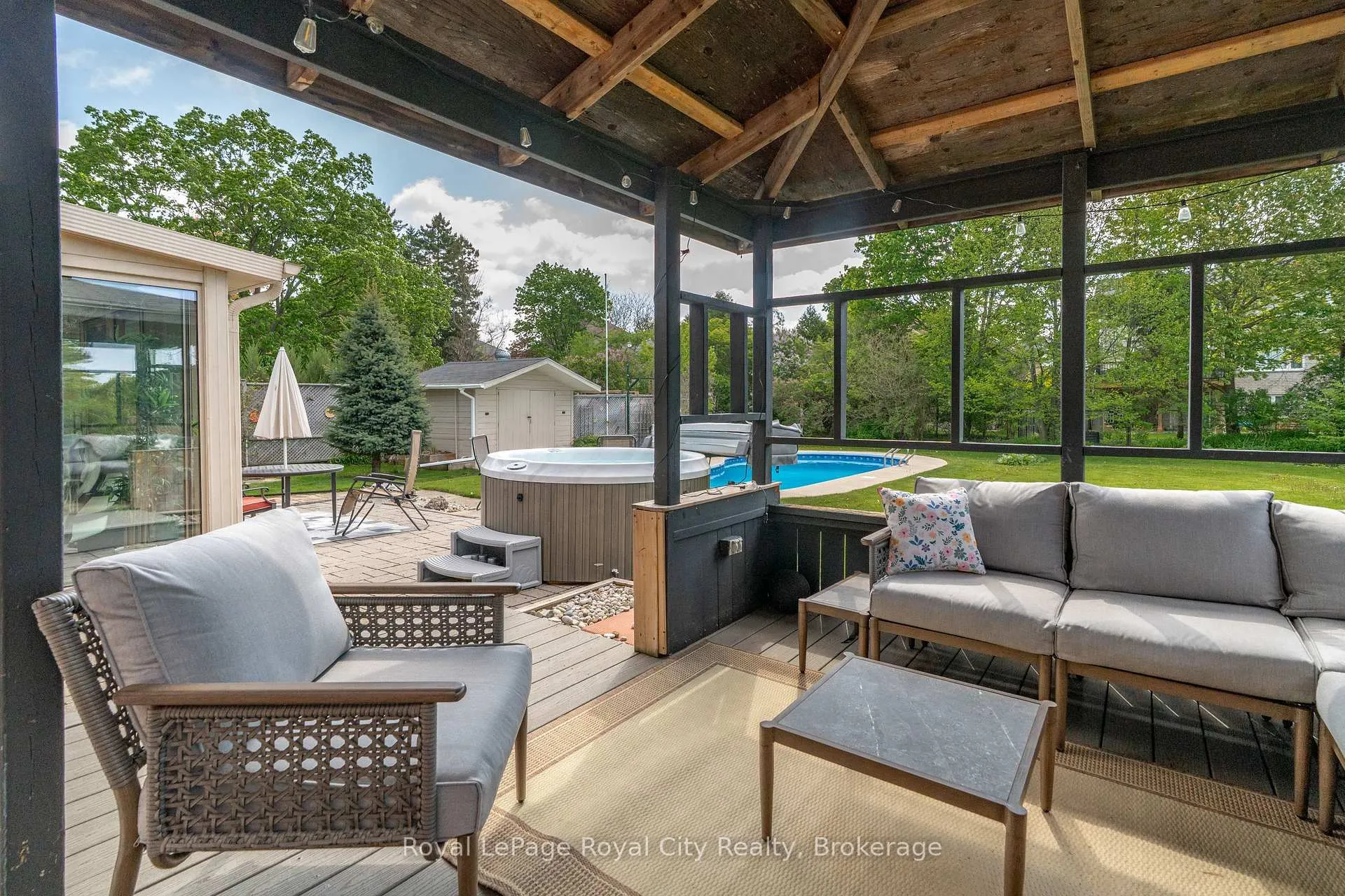 Photo 33 of 44 Ridgeway Avenue, Guelph, Pineridge/Westminster Woods — HOMEH