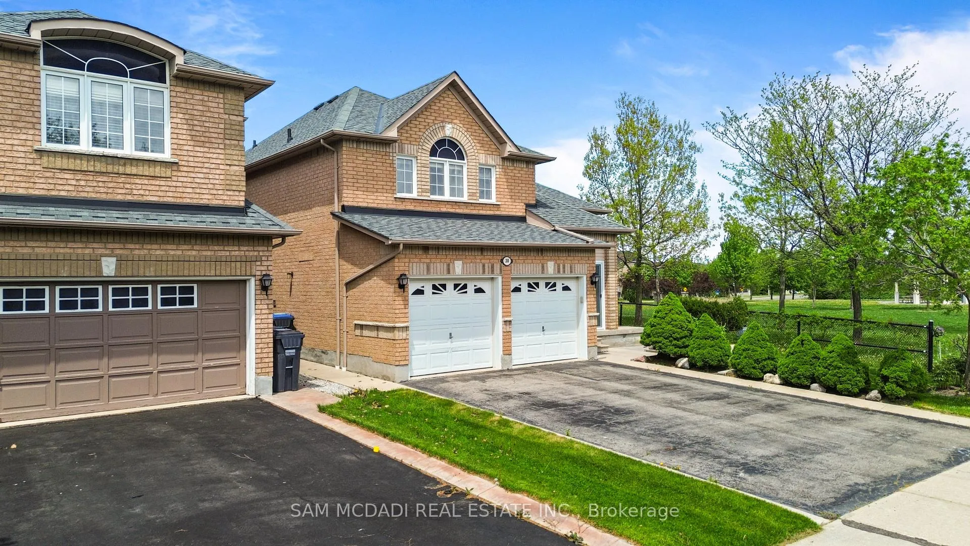 Photo 40 of 38 Maple Beach Crescent, Brampton, Fletcher's Meadow — HOMEH