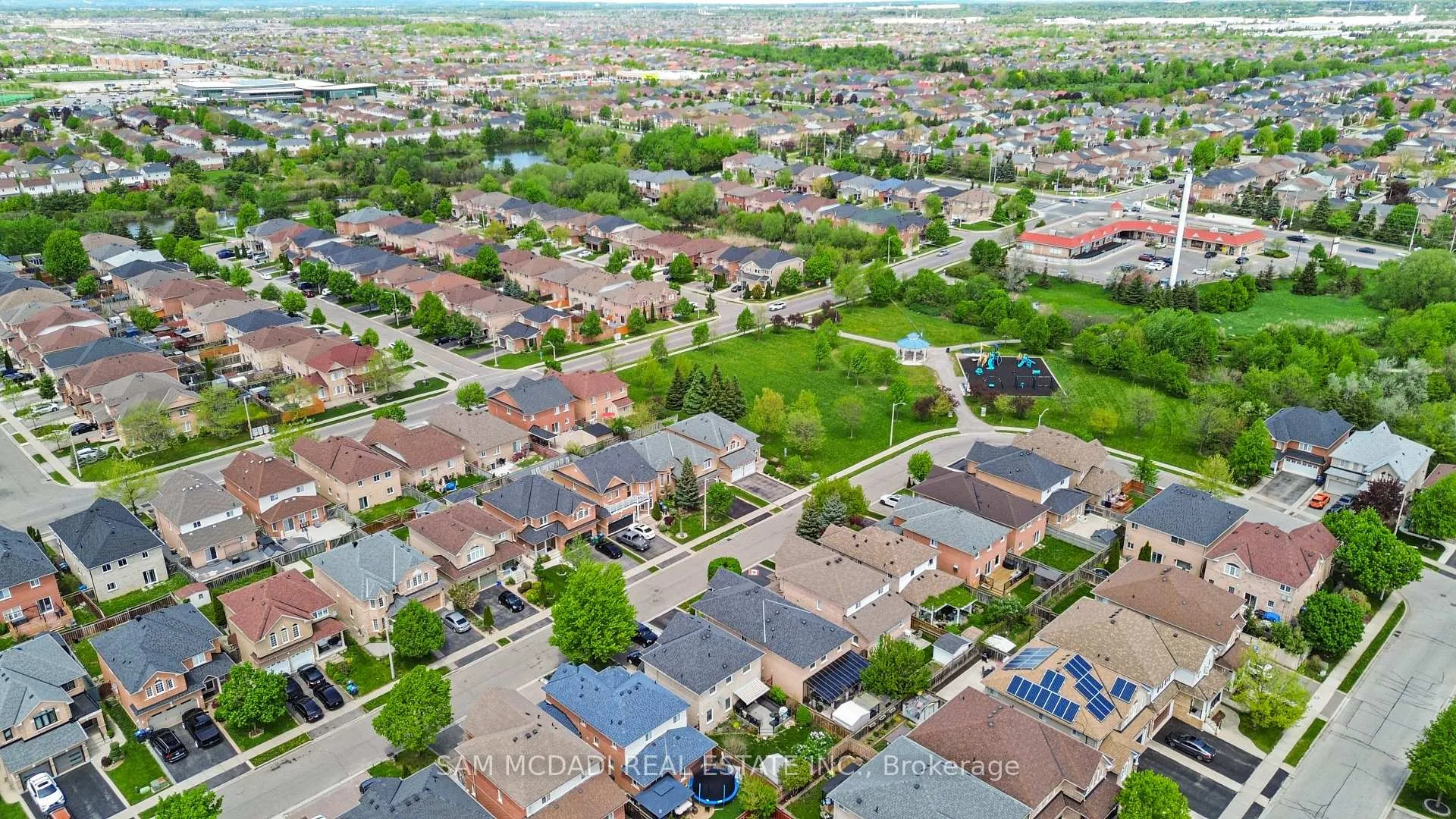 Photo 44 of 38 Maple Beach Crescent, Brampton, Fletcher's Meadow — HOMEH