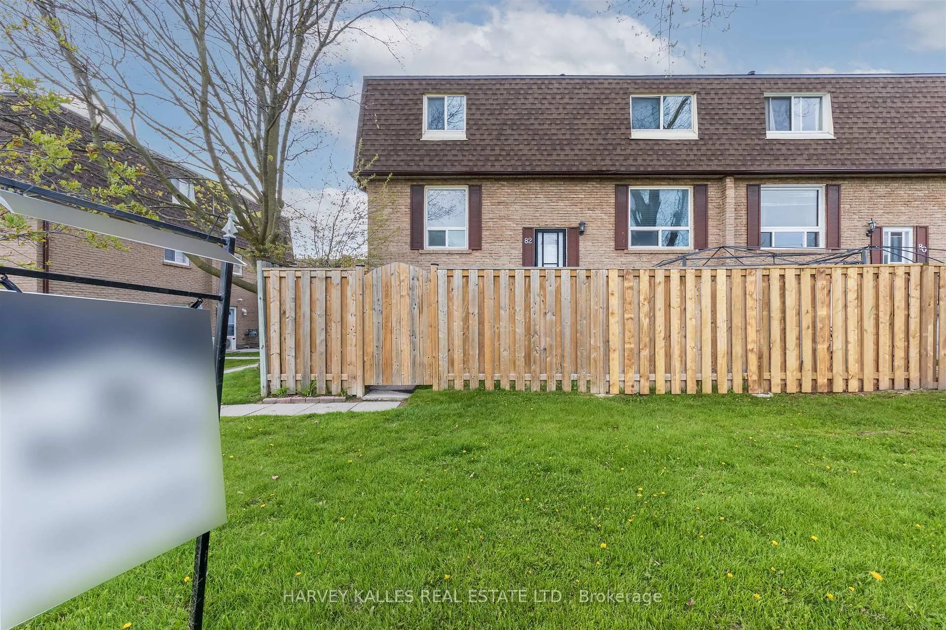 Photo 3 of Unit 82, 321 Blackthorn Street, Oshawa, Eastdale — HOMEH