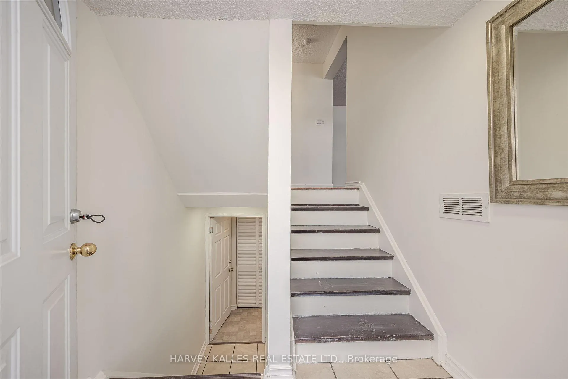 Photo 4 of Unit 82, 321 Blackthorn Street, Oshawa, Eastdale — HOMEH
