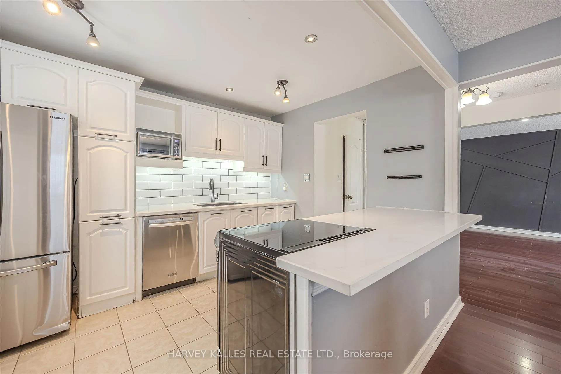 Photo 10 of Unit 82, 321 Blackthorn Street, Oshawa, Eastdale — HOMEH