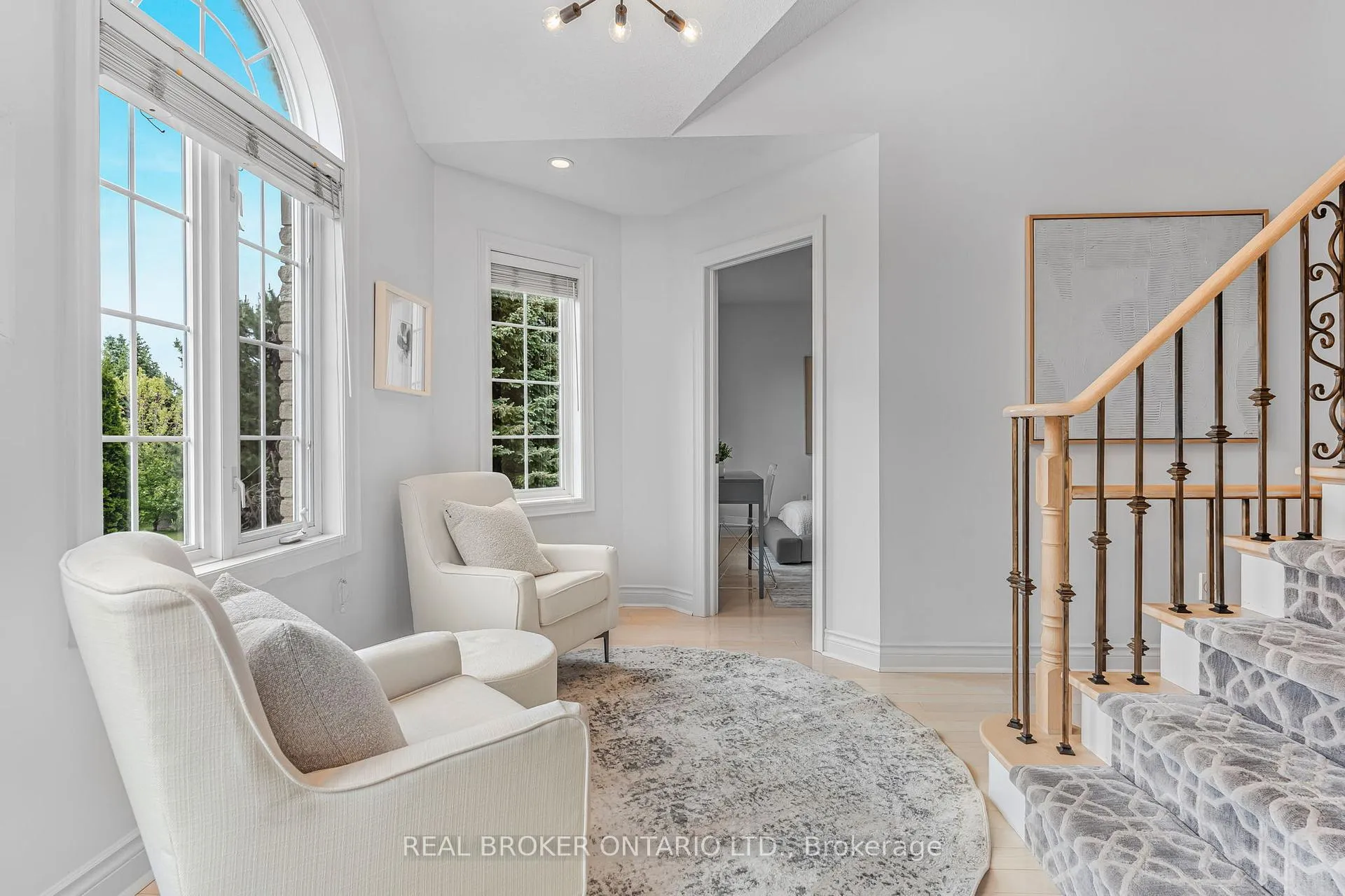 Photo 25 of 2000 Peak Place, Oakville, River Oaks — HOMEH
