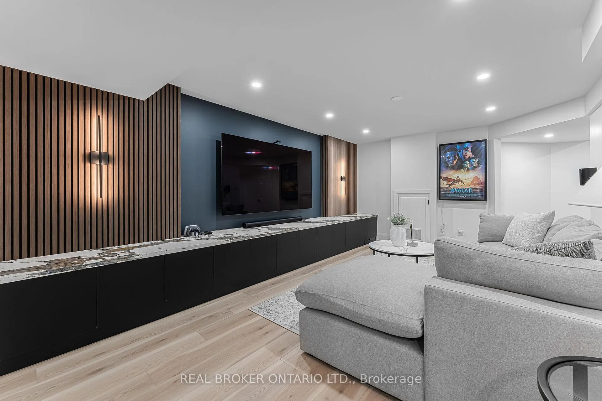 Photo 39 of 2000 Peak Place, Oakville, River Oaks — HOMEH