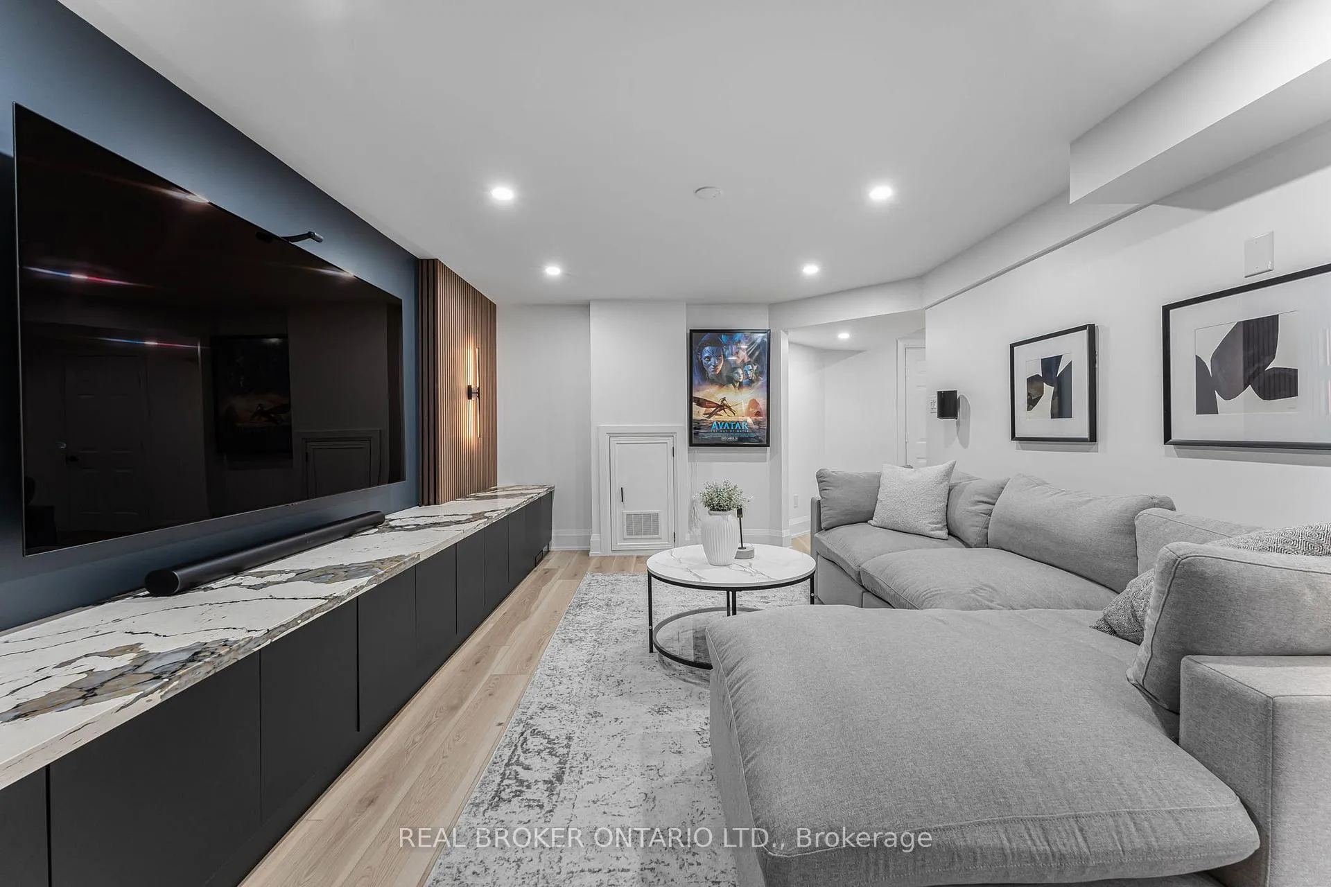 Photo 40 of 2000 Peak Place, Oakville, River Oaks — HOMEH