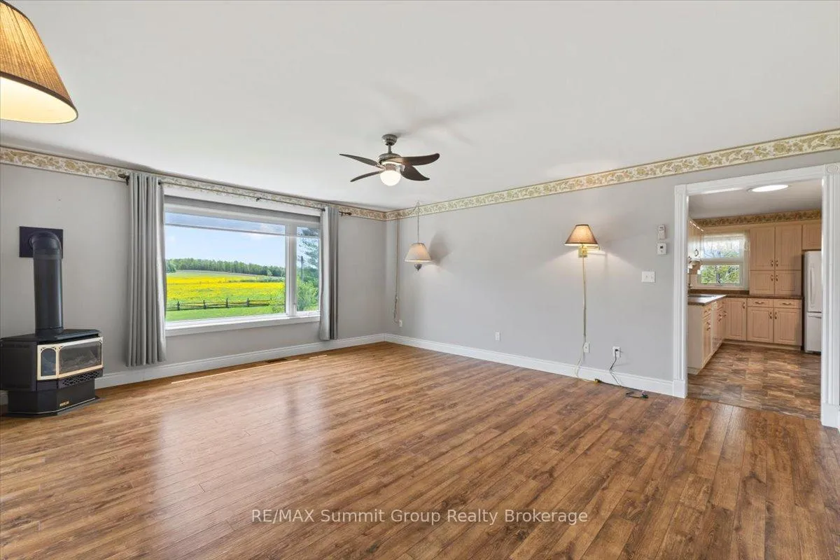 Photo 9 of 225518 Southgate 22 Road, Southgate — HOMEH