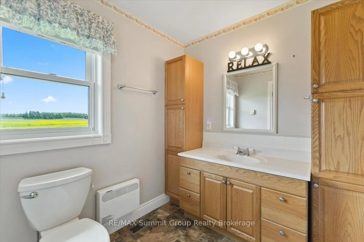 Photo 13 of 225518 Southgate 22 Road, Southgate — HOMEH