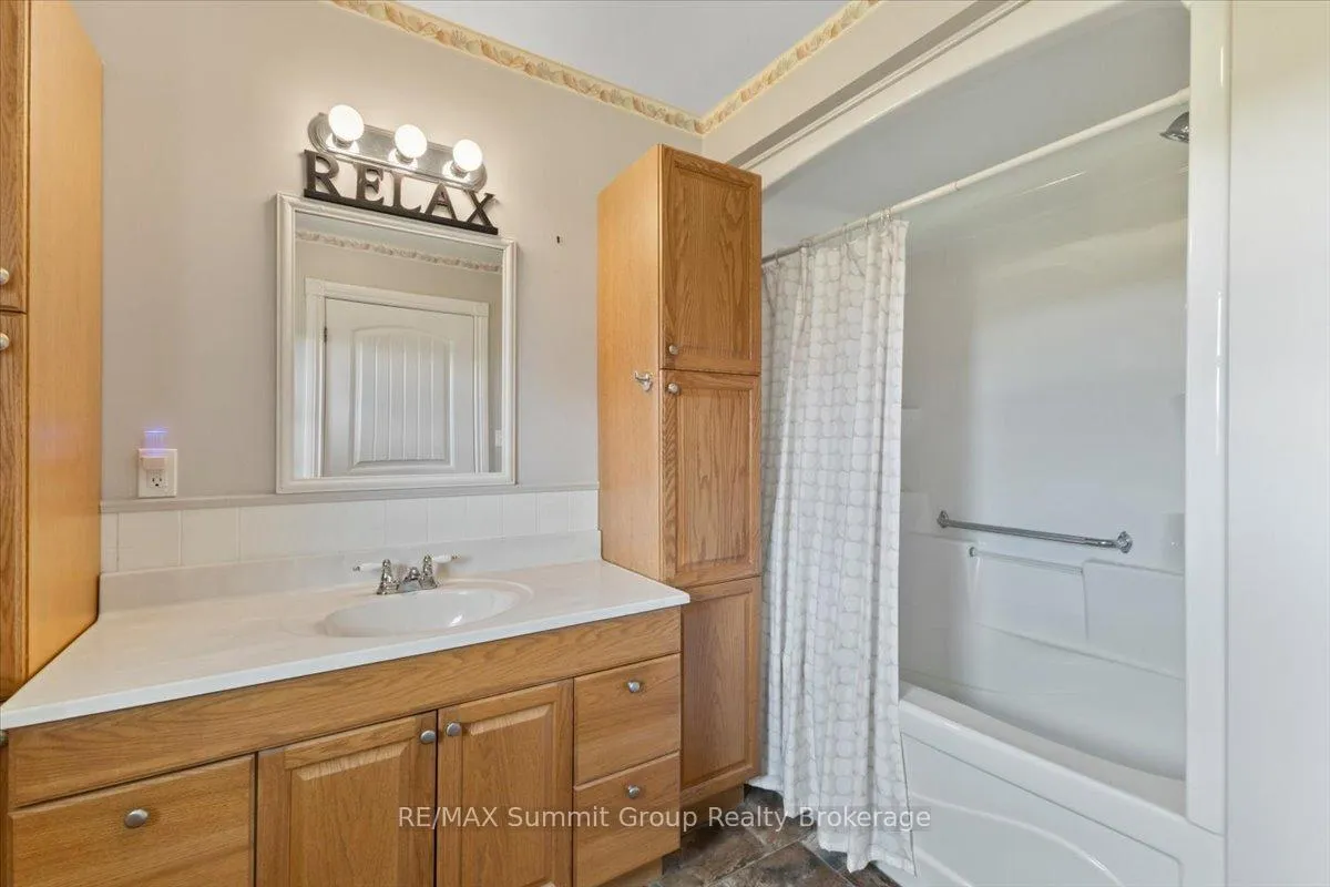 Photo 14 of 225518 Southgate 22 Road, Southgate — HOMEH