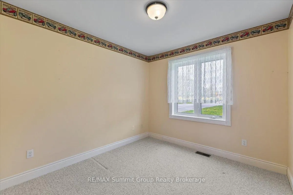 Photo 16 of 225518 Southgate 22 Road, Southgate — HOMEH