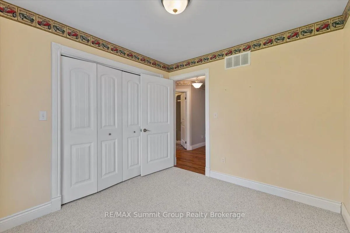 Photo 17 of 225518 Southgate 22 Road, Southgate — HOMEH