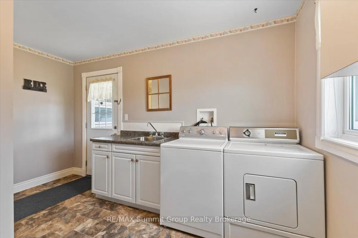 Photo 20 of 225518 Southgate 22 Road, Southgate — HOMEH