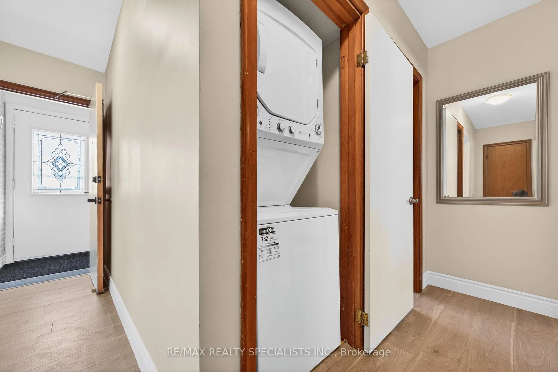 Photo 8 of 476 Prospect Avenue, Kitchener, Stanley Park/Centreville — HOMEH