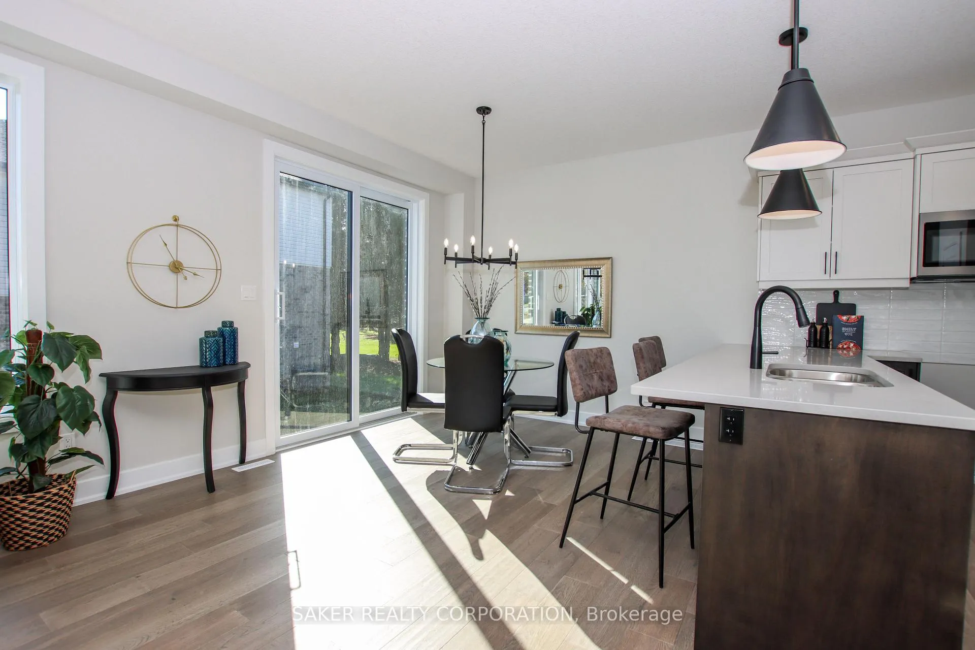 Photo 7 of 571 Regent Street, Strathroy-Caradoc, Mount Brydges — HOMEH
