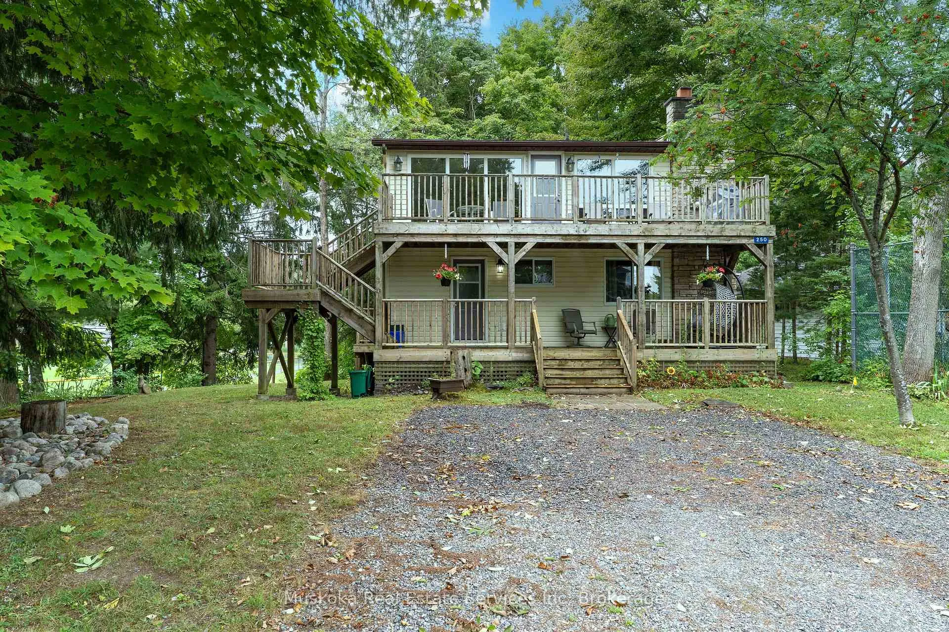 Photo 22 of 250 Wapaska Crescent, Gravenhurst, Muskoka (S) — HOMEH