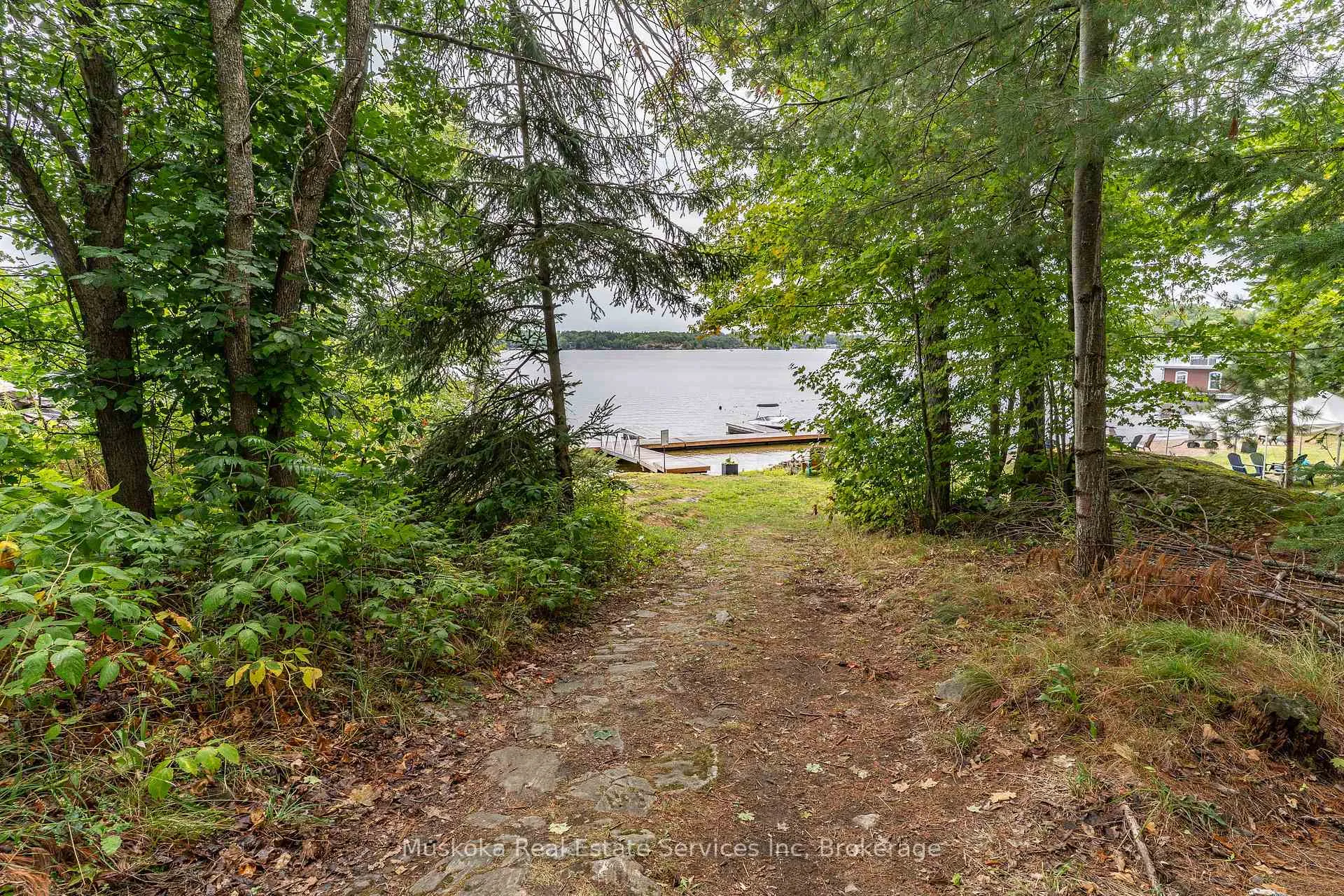 Photo 24 of 250 Wapaska Crescent, Gravenhurst, Muskoka (S) — HOMEH