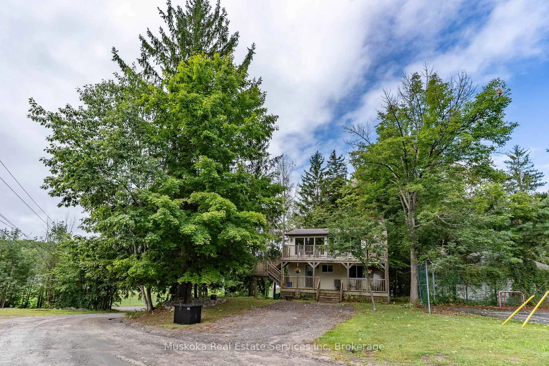 Photo 29 of 250 Wapaska Crescent, Gravenhurst, Muskoka (S) — HOMEH