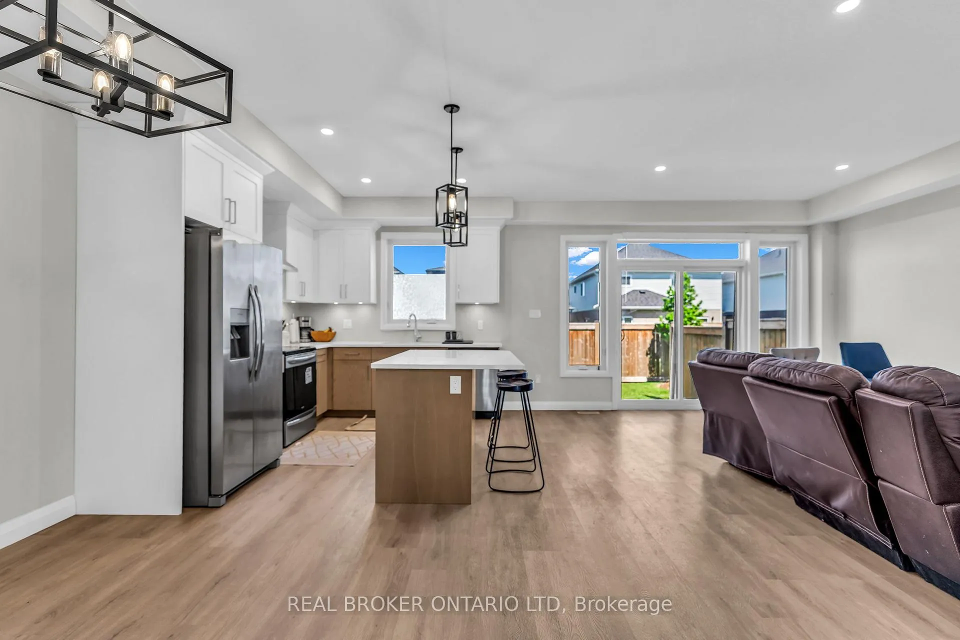 Photo 8 of Unit 106, 93 Stonefield Lane, Middlesex Centre, Ilderton — HOMEH