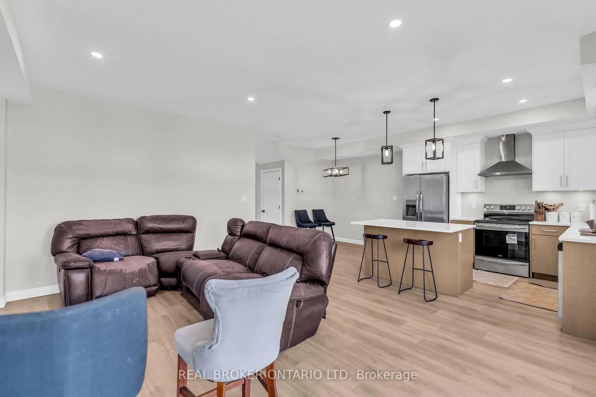 Photo 14 of Unit 106, 93 Stonefield Lane, Middlesex Centre, Ilderton — HOMEH