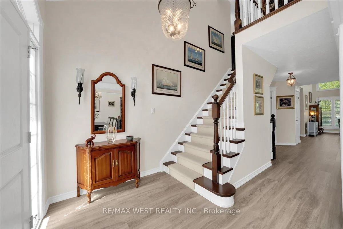 Photo 6 of Unit 2, 2 Reddington Drive, Caledon, Rural Caledon — HOMEH