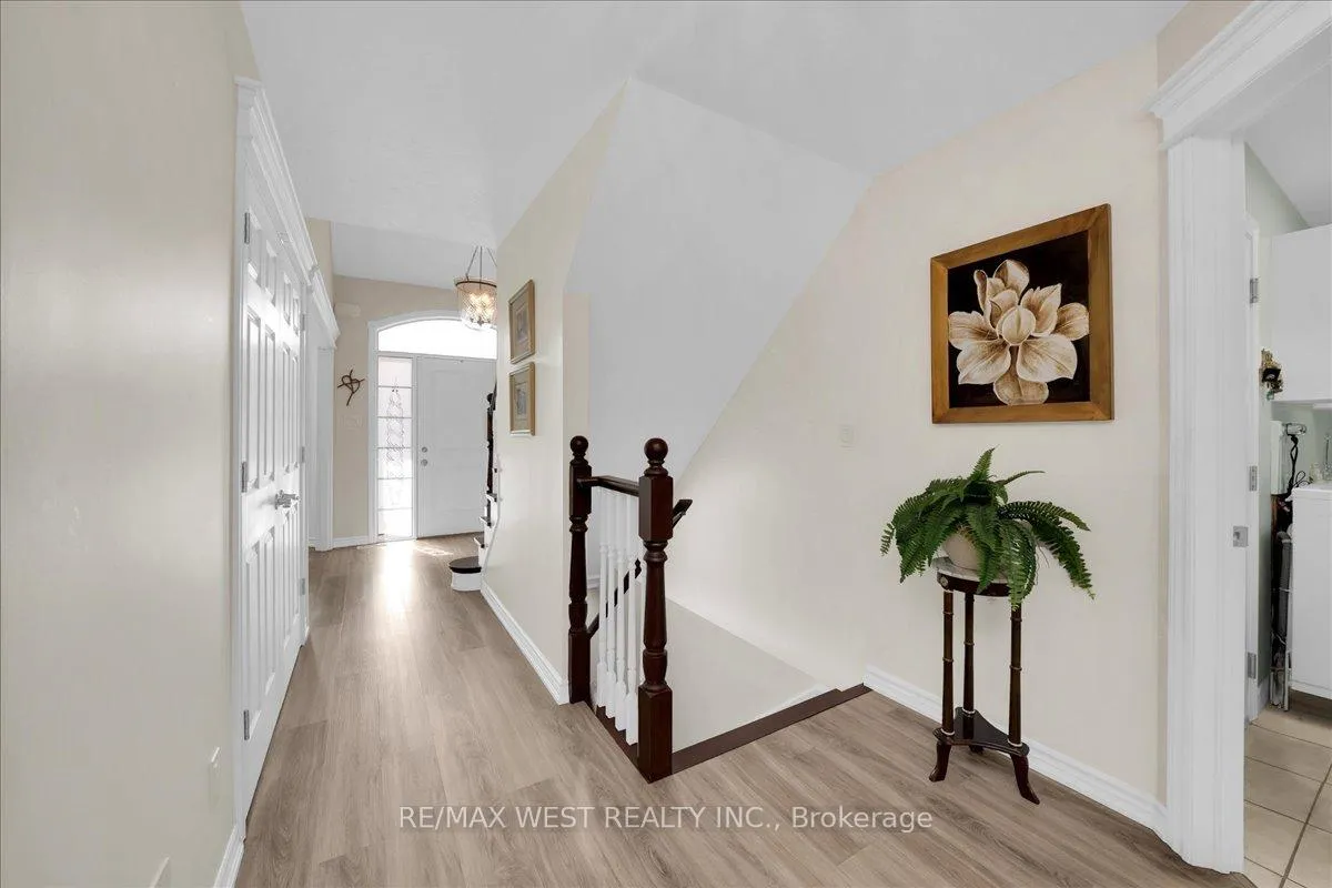 Photo 33 of Unit 2, 2 Reddington Drive, Caledon, Rural Caledon — HOMEH